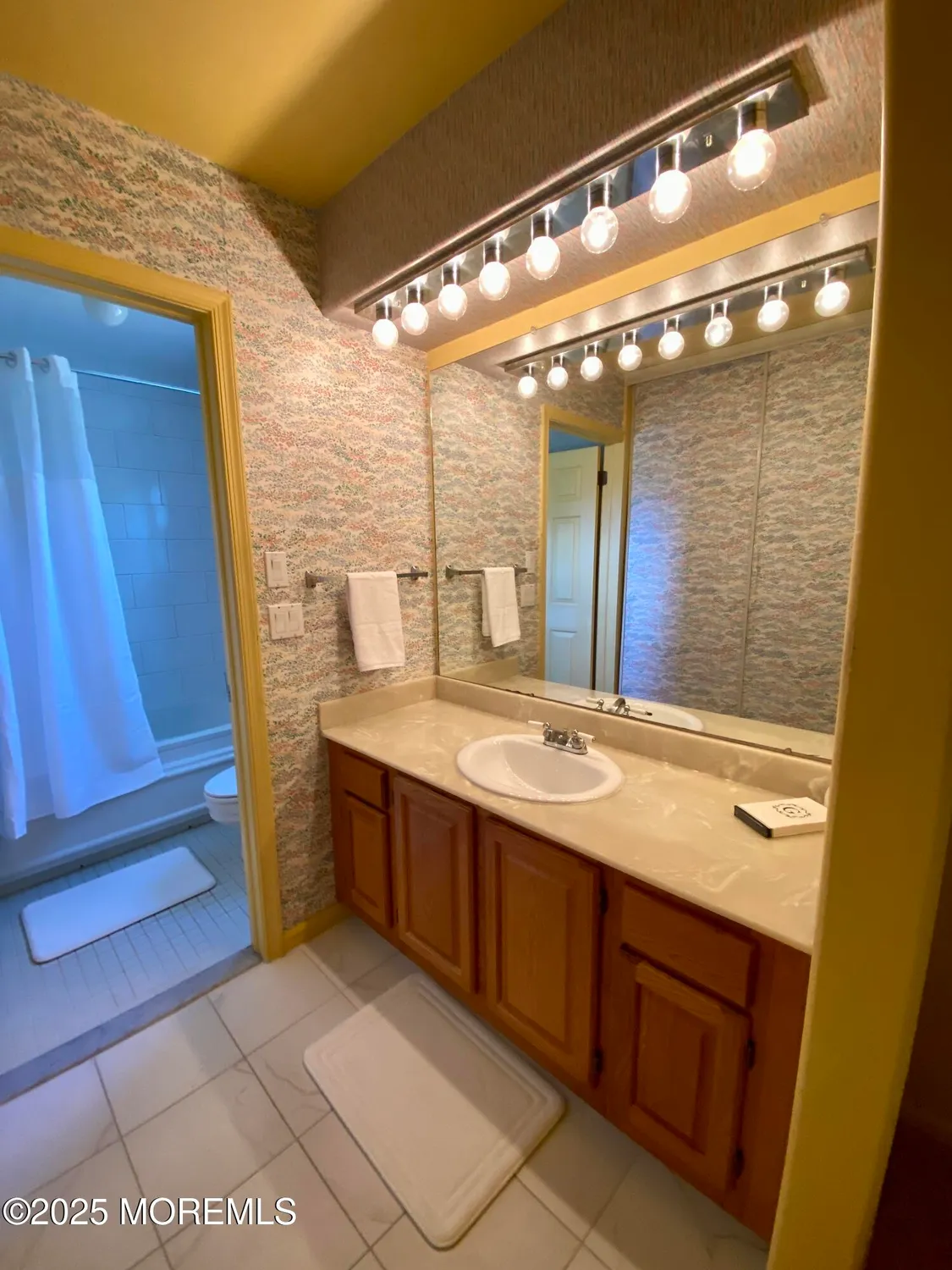 Property Slideshow image 23 of 43 | 1121a thornbury ln, Manchester, NJ, 08759