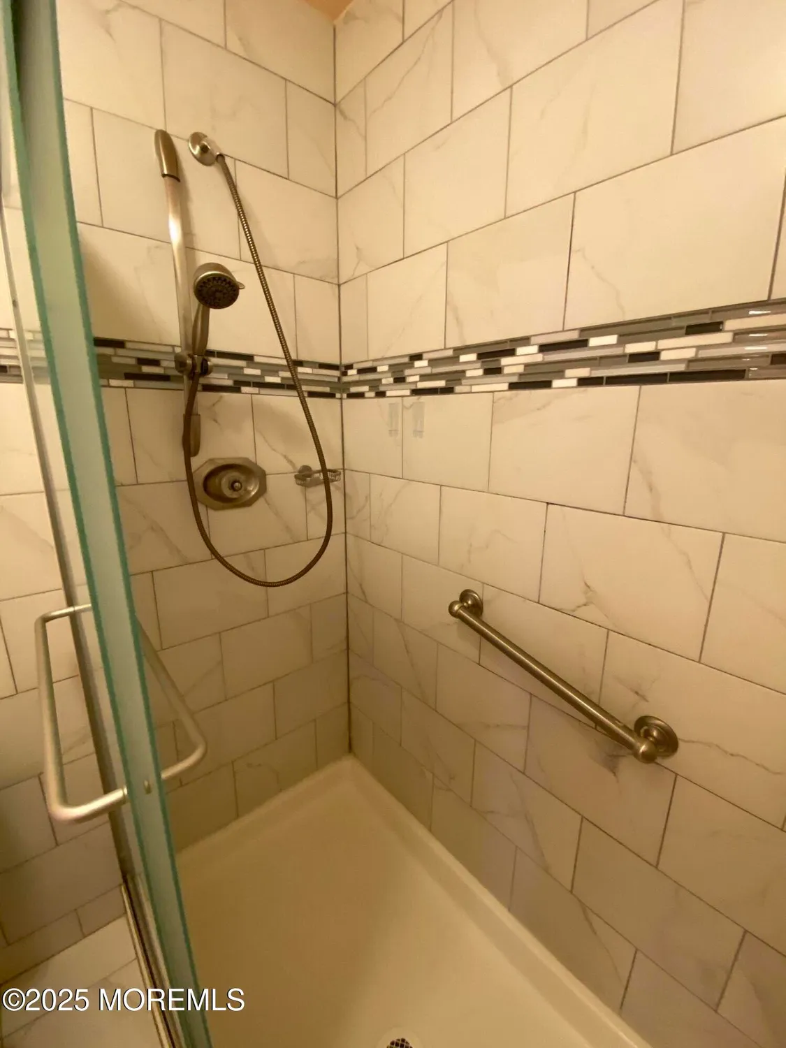 Property Slideshow image 21 of 43 | 1121a thornbury ln, Manchester, NJ, 08759