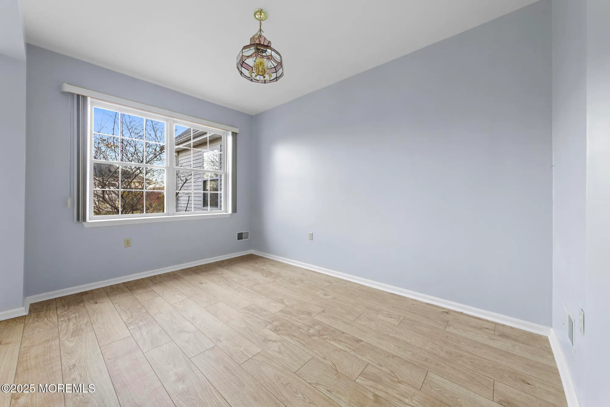 Property Slideshow image 15 of 50 | 18 valley stream pl, Barnegat, NJ, 08005