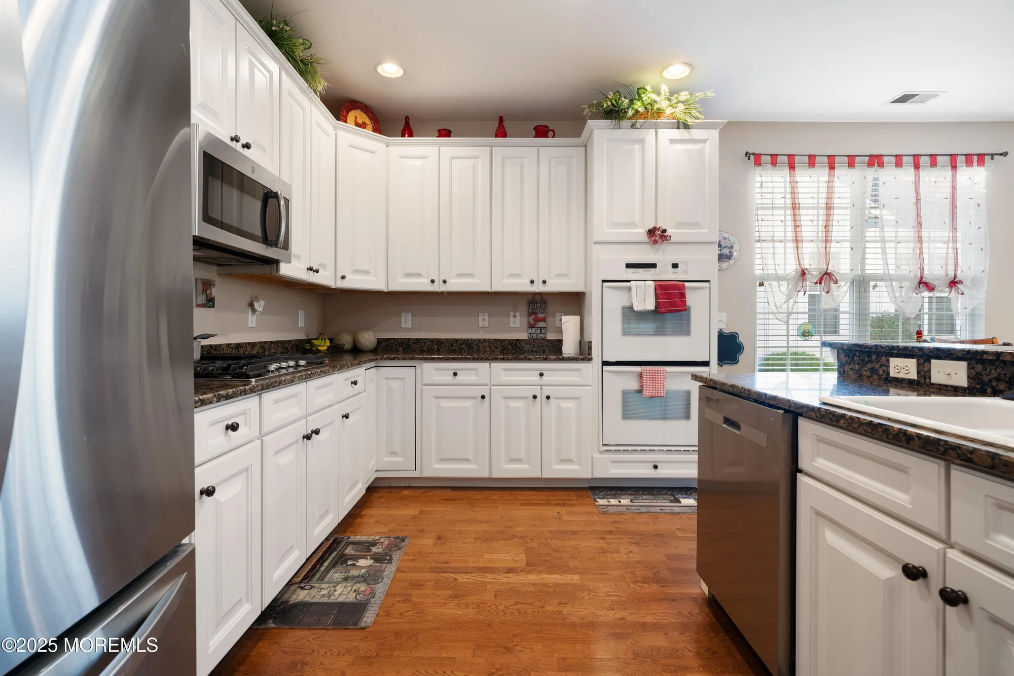 Property Slideshow image 11 of 50 | 24 pond view cir, Barnegat, NJ, 08005