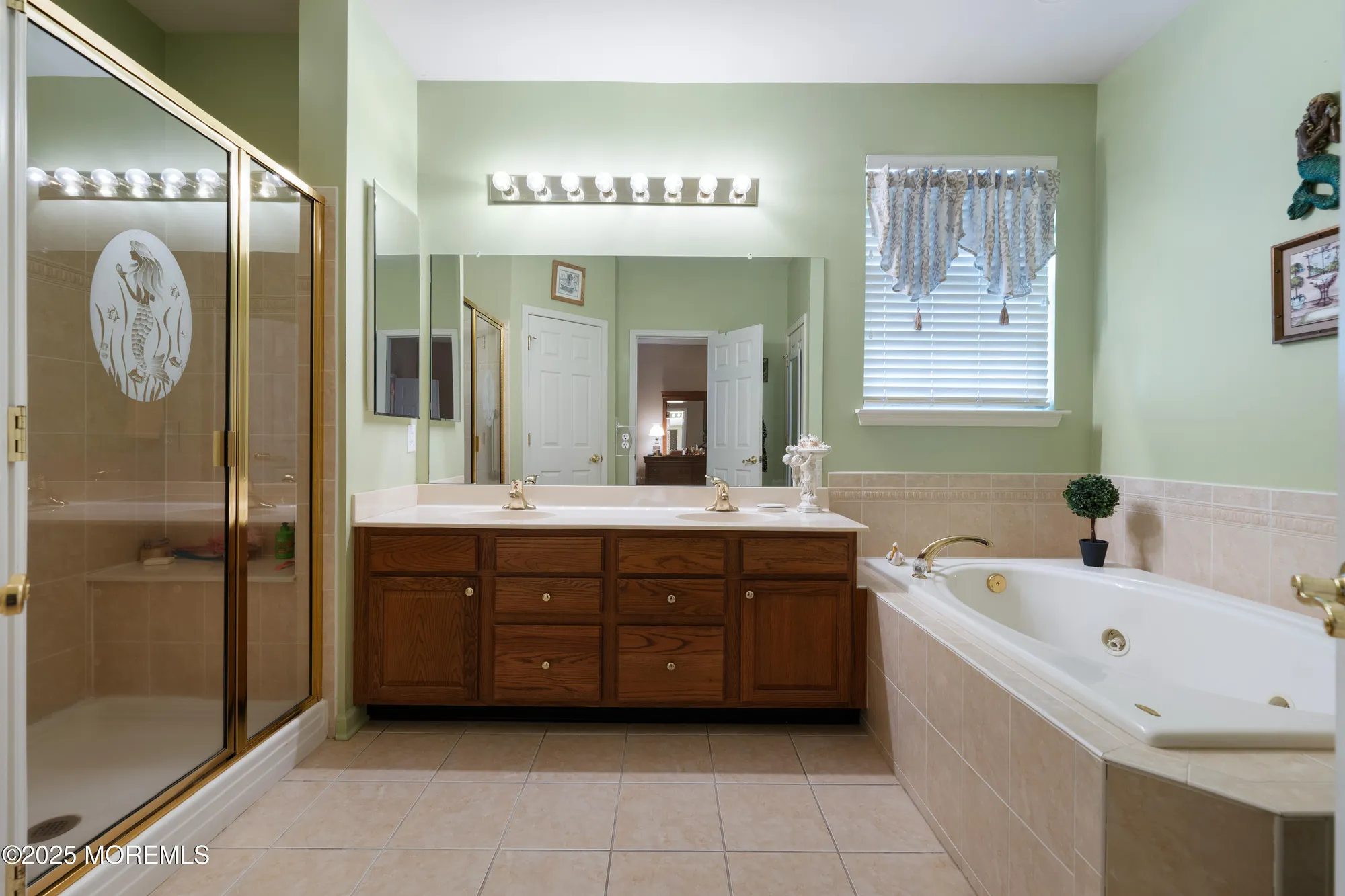 Property Slideshow image 25 of 50 | 24 pond view cir, Barnegat, NJ, 08005