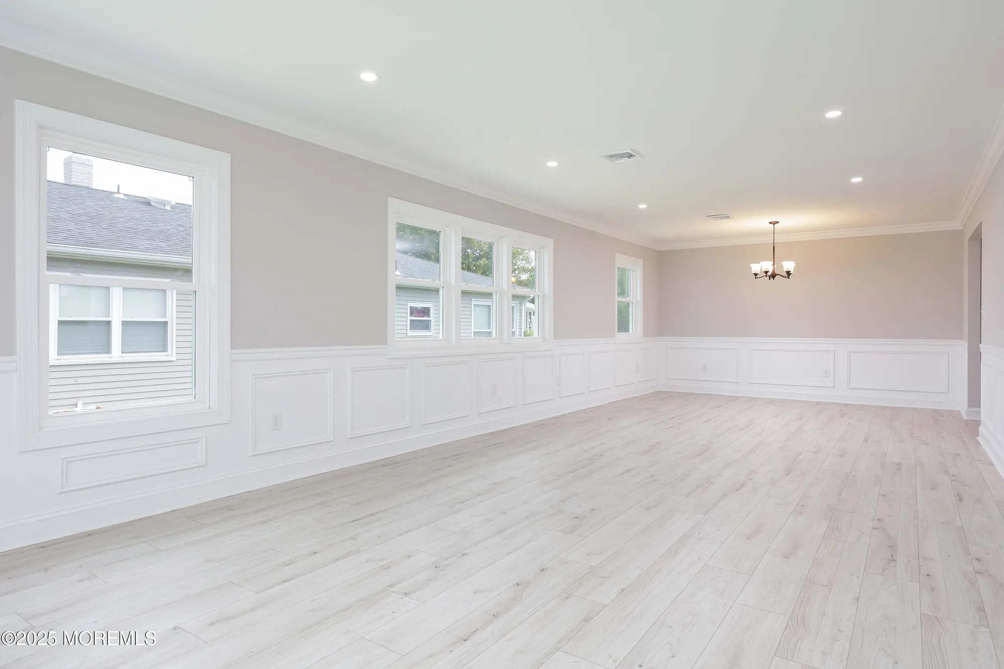 Property Slideshow image 6 of 33 | 48 harrington dr, Toms River, NJ, 08757