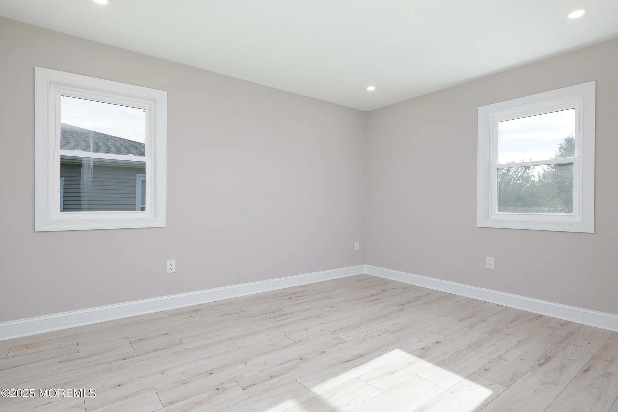 Property Slideshow image 17 of 33 | 48 harrington dr, Toms River, NJ, 08757