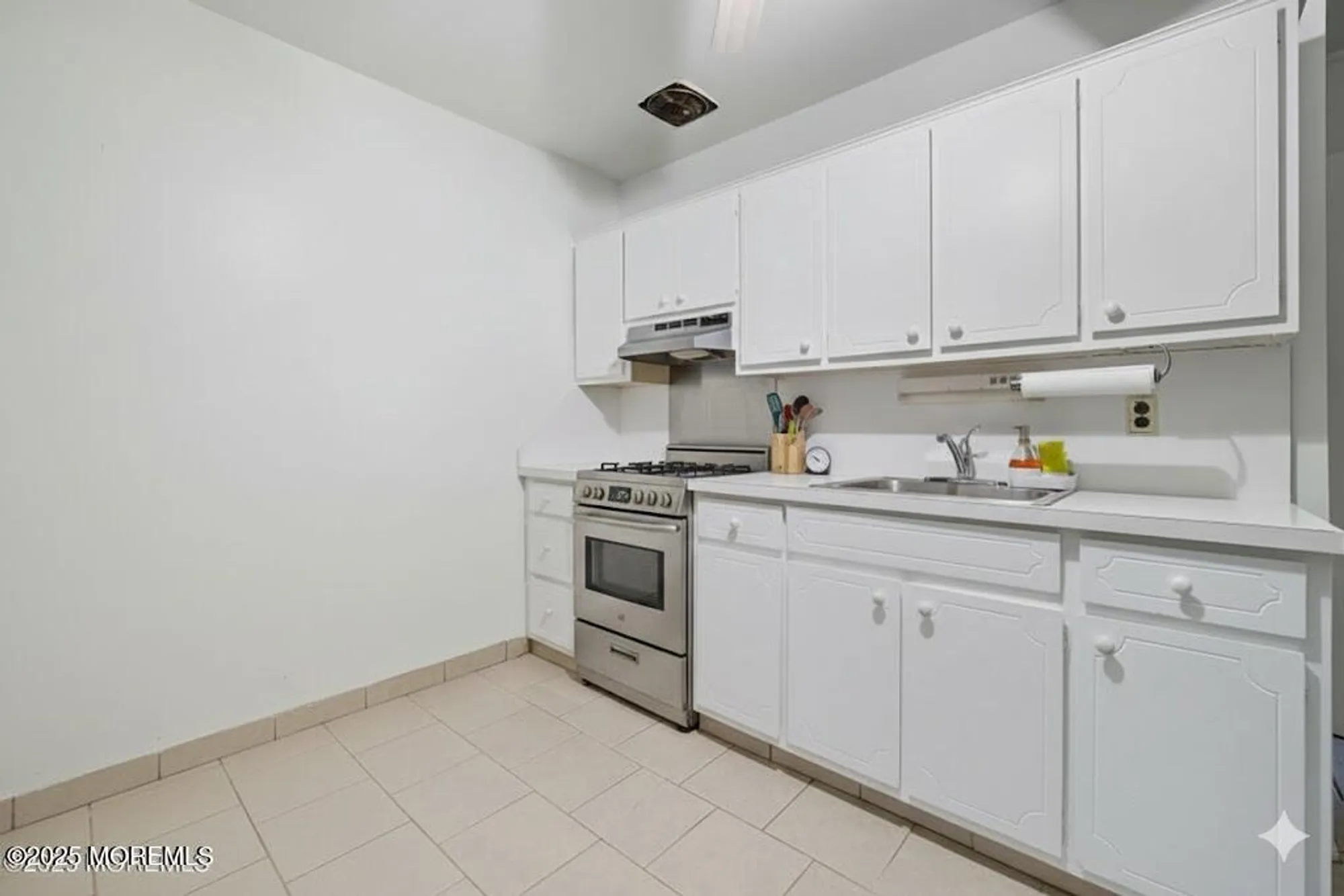 Property Slideshow image 12 of 17 | 18 dove st a, Manchester, NJ, 08759