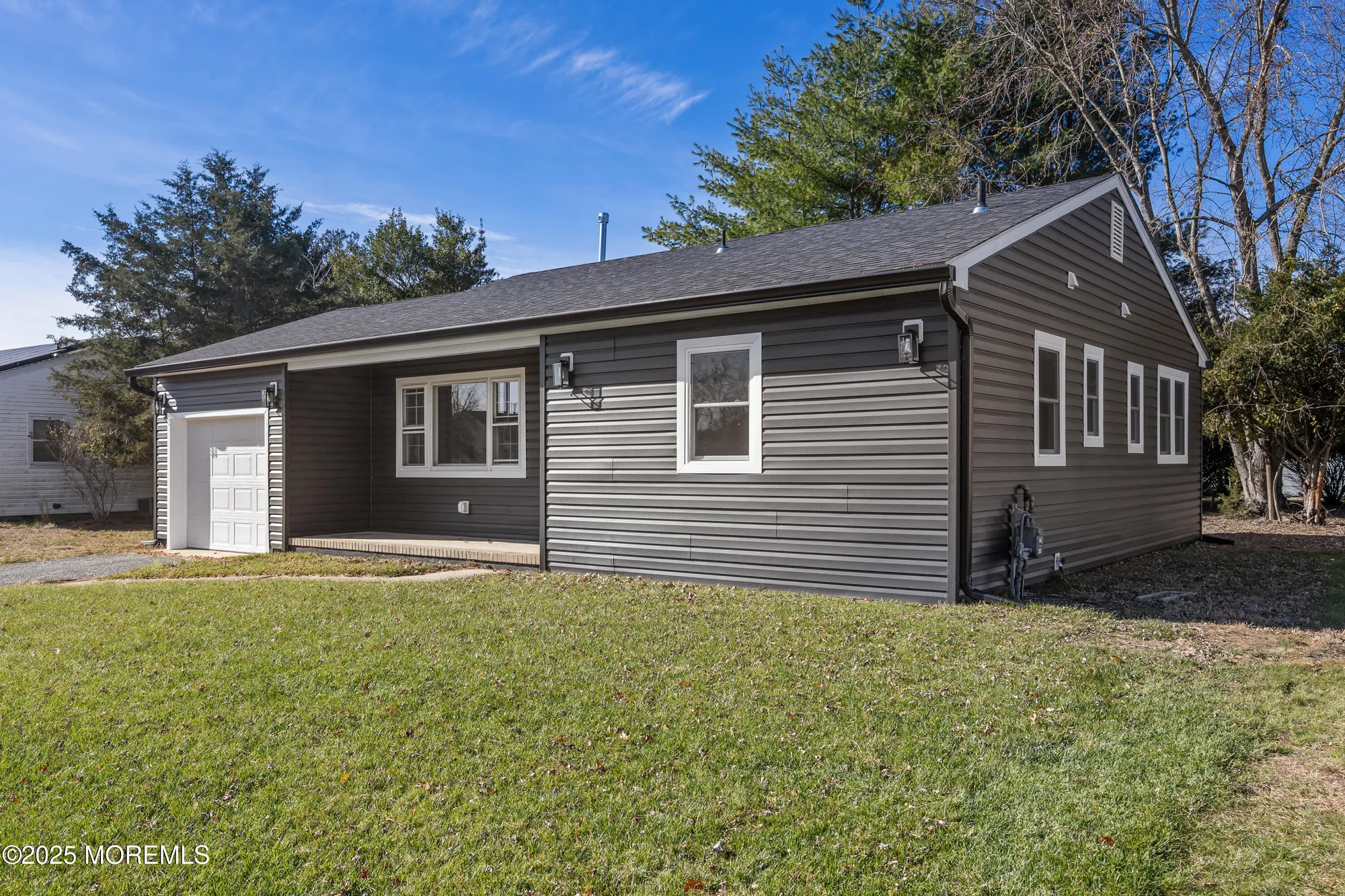 Property Slideshow image 11 of 25 | 18 bolingbroke dr, Toms River, NJ, 08757