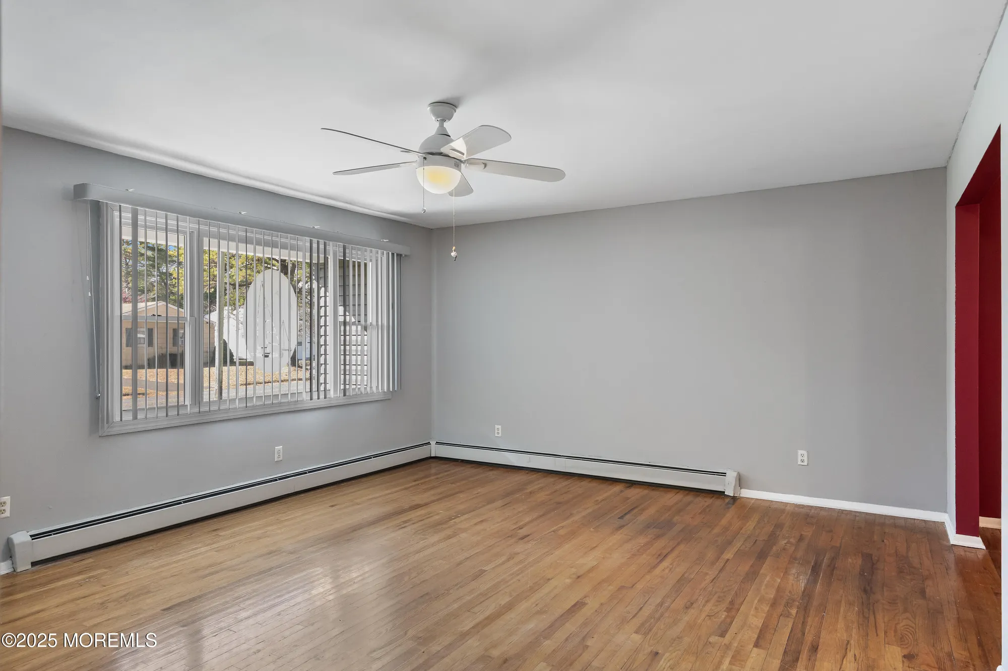 Property Slideshow image 4 of 25 | 1074 edgebrook dr, Toms River, NJ, 08757