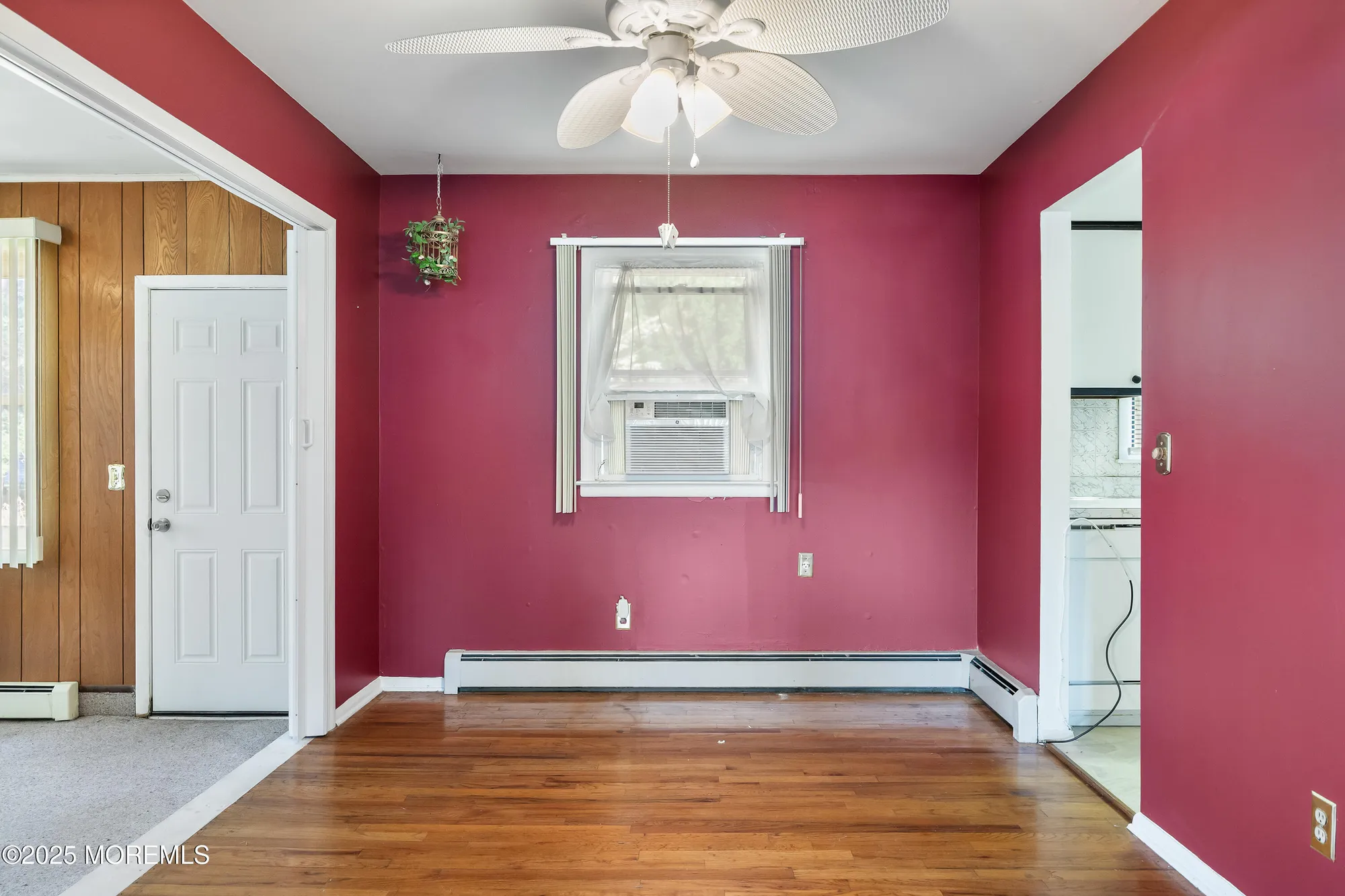 Property Slideshow image 7 of 25 | 1074 edgebrook dr, Toms River, NJ, 08757