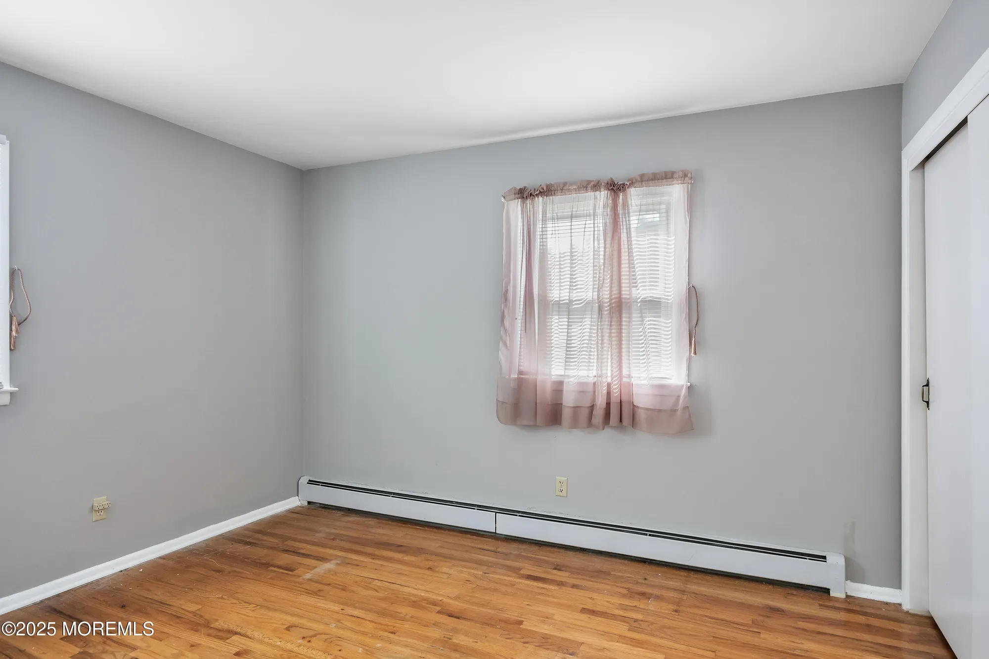 Property Slideshow image 20 of 25 | 1074 edgebrook dr, Toms River, NJ, 08757