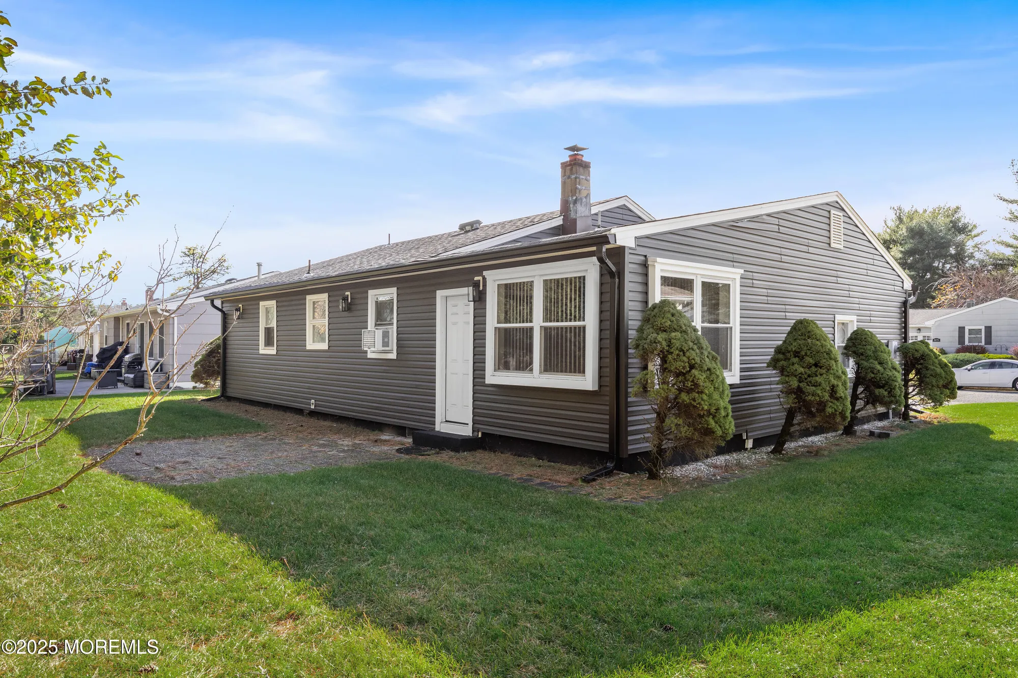 Property Slideshow image 23 of 25 | 1074 edgebrook dr, Toms River, NJ, 08757