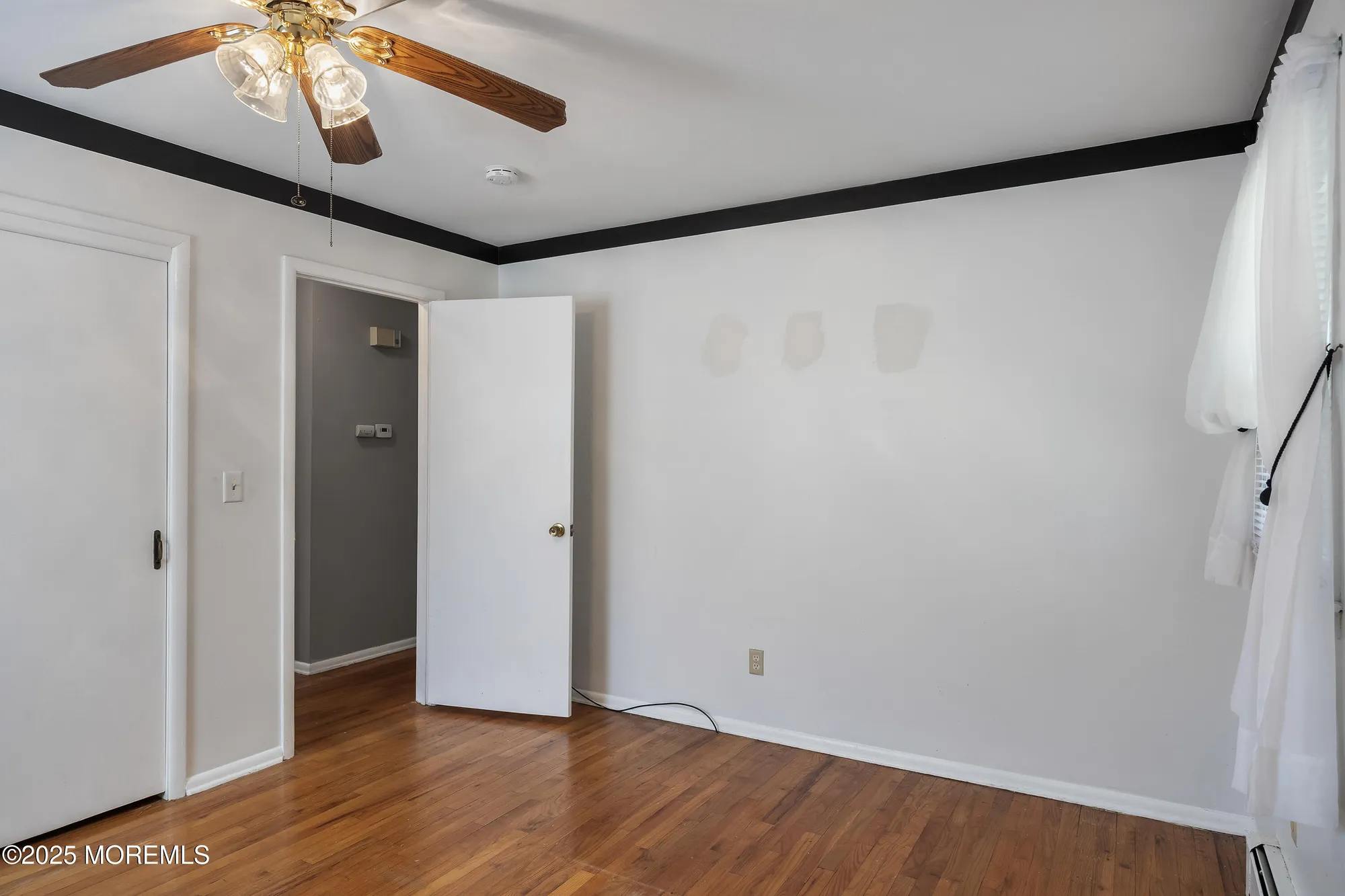 Property Slideshow image 17 of 25 | 1074 edgebrook dr, Toms River, NJ, 08757