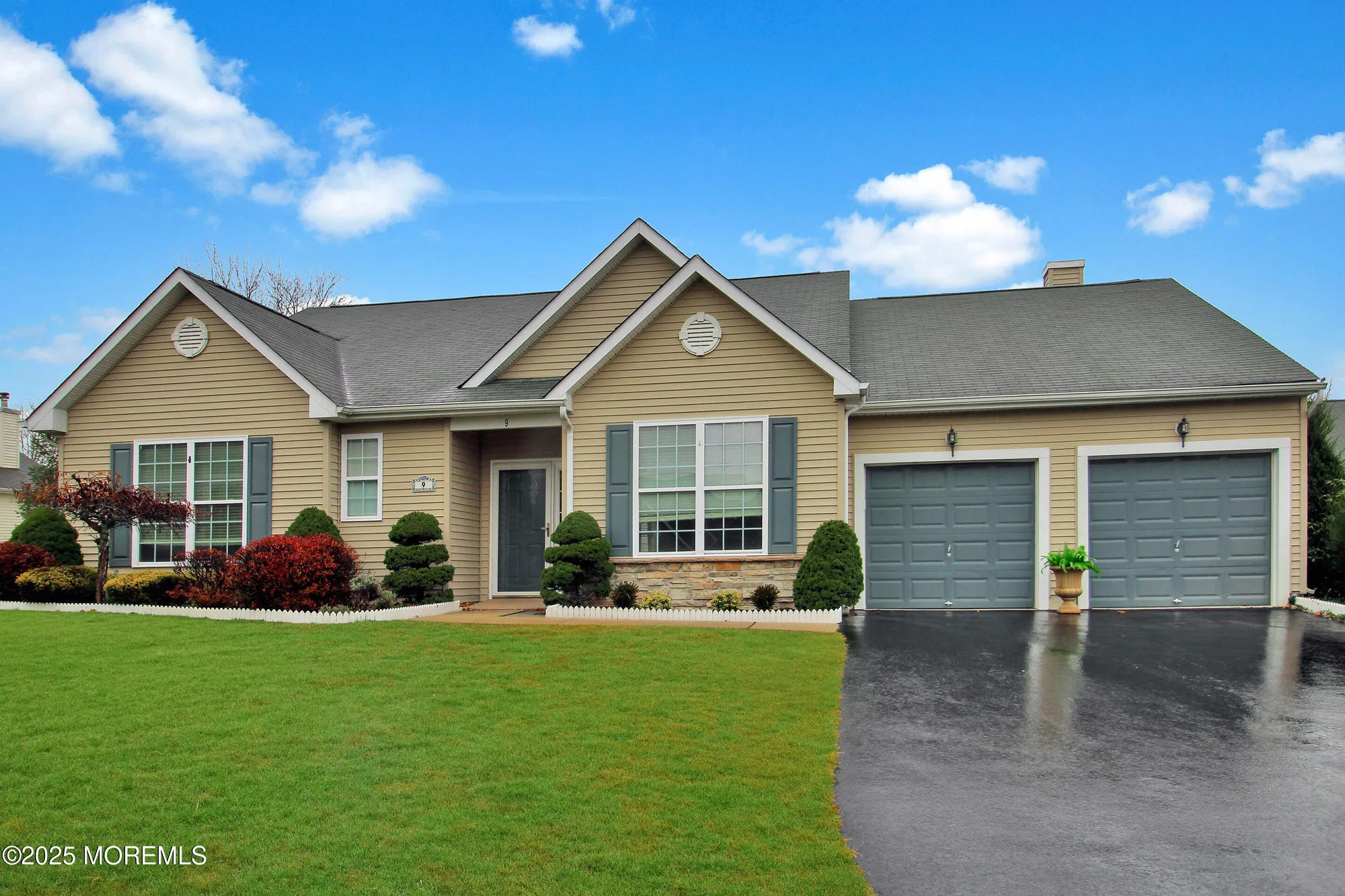 Property Slideshow image 1 of 37 | 9 curry ct, Manchester, NJ, 08759