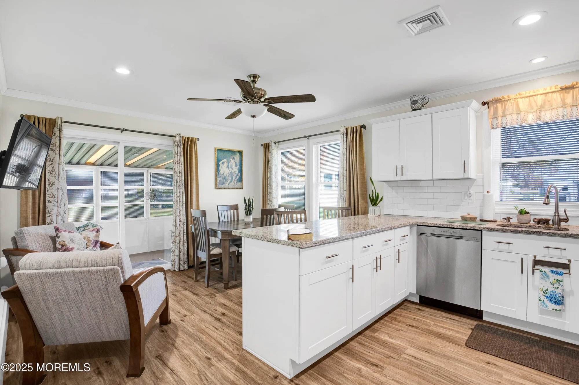 Property Slideshow image 10 of 27 | 6 bimini dr, Toms River, NJ, 08757