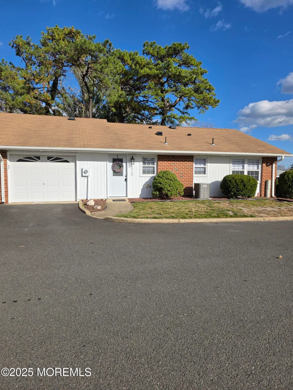 Property Slideshow image 2 of 17 | 1015 aberdeen dr a, Lakewood, NJ, 08701