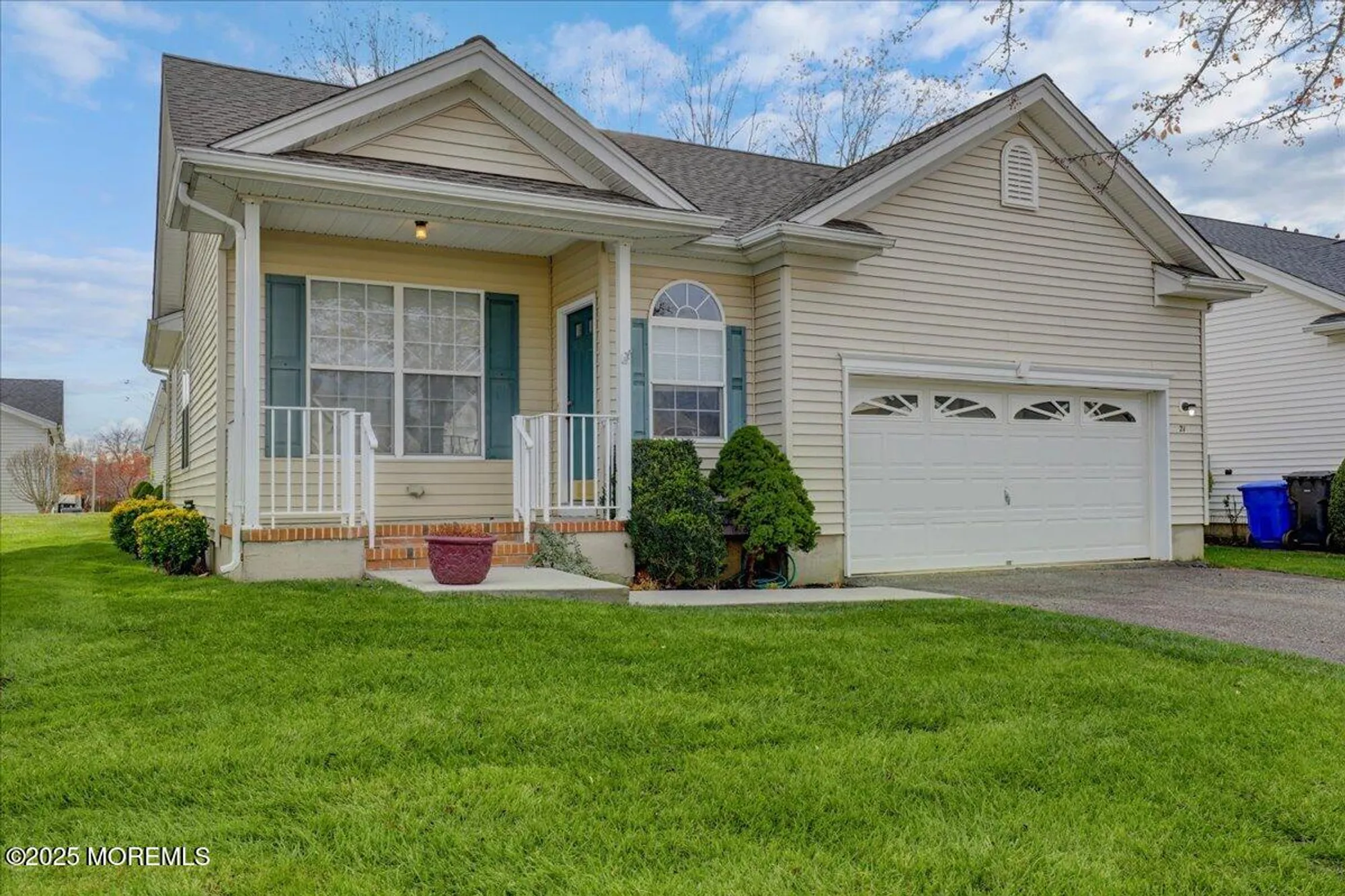 Property Slideshow image 1 of 33 | 21 shelley rd, Brick, NJ, 08724