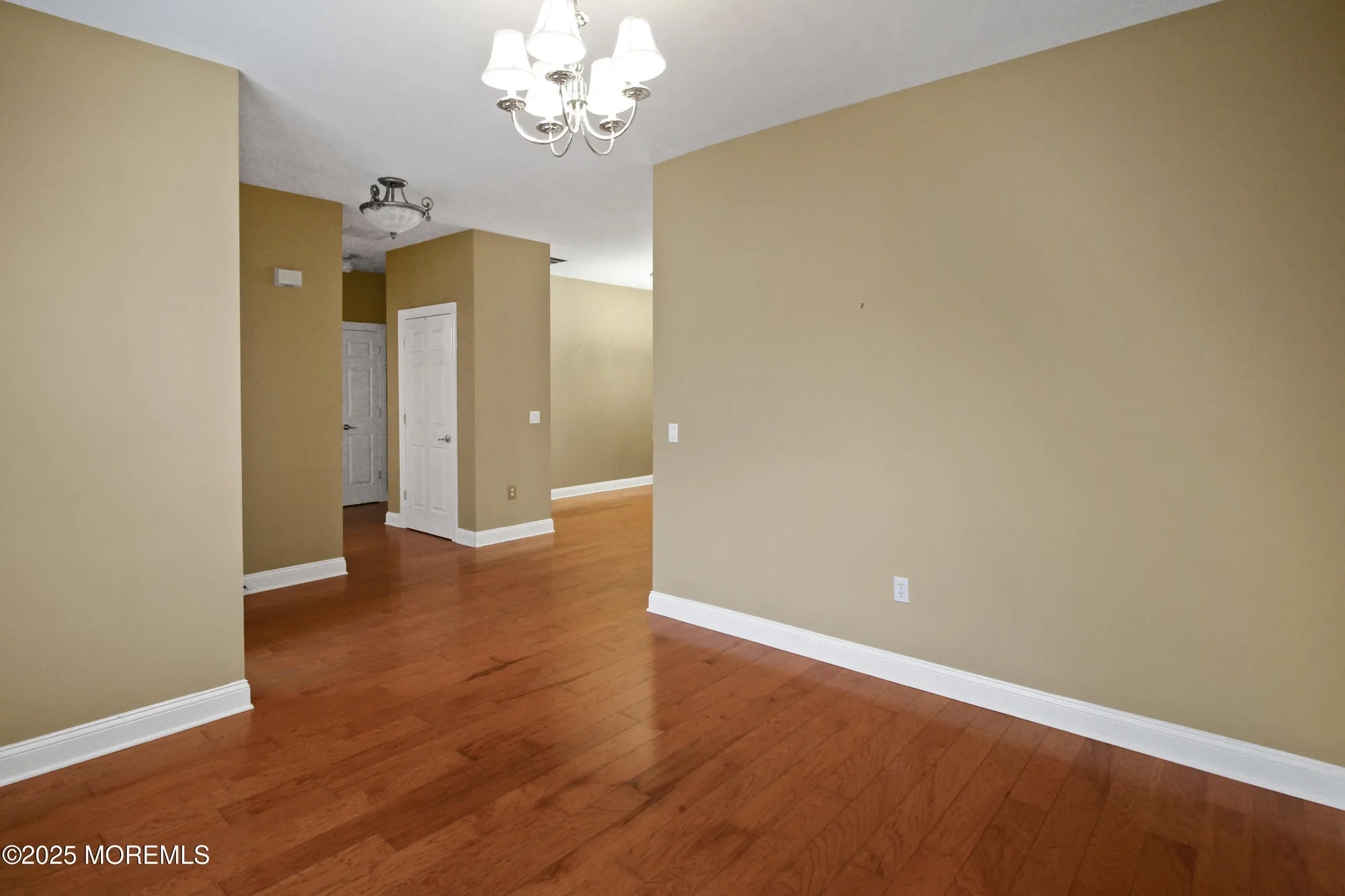 Property Slideshow image 4 of 37 | 9 curry ct, Manchester, NJ, 08759