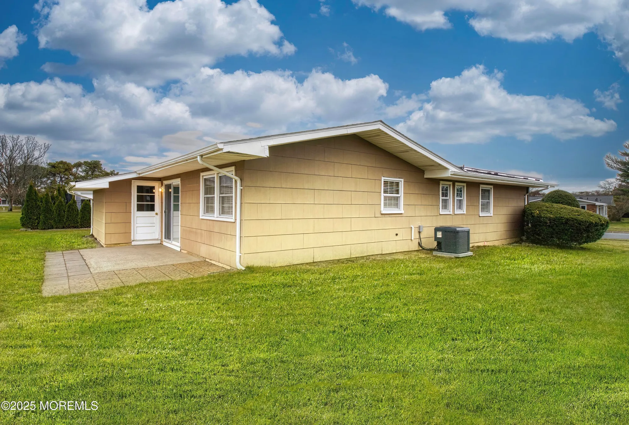 Property Slideshow image 43 of 59 | 25 whitman st, Brick, NJ, 08724