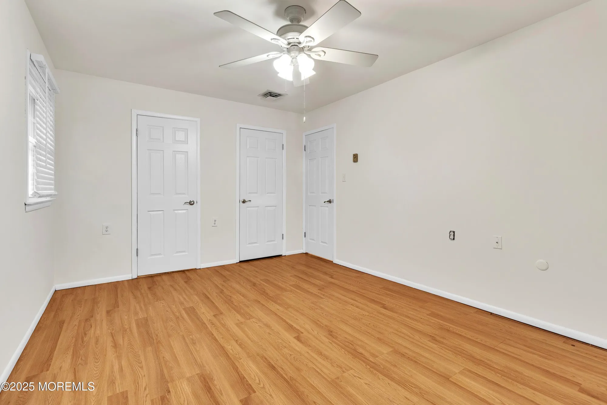 Property Slideshow image 25 of 59 | 25 whitman st, Brick, NJ, 08724