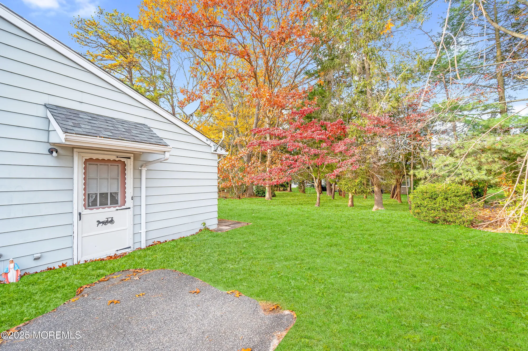 Property Slideshow image 5 of 25 | 8 ohio dr a, Whiting, NJ, 08759