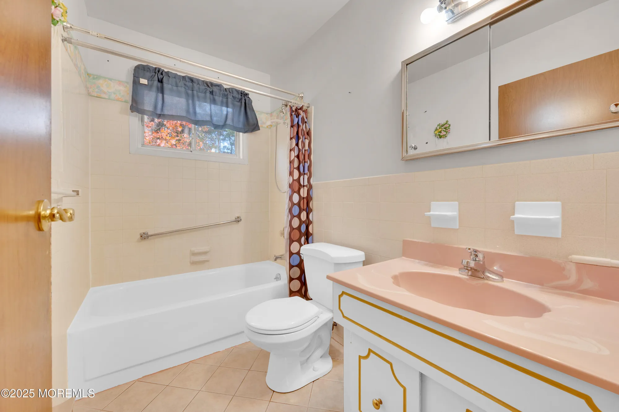 Property Slideshow image 19 of 25 | 8 ohio dr a, Whiting, NJ, 08759