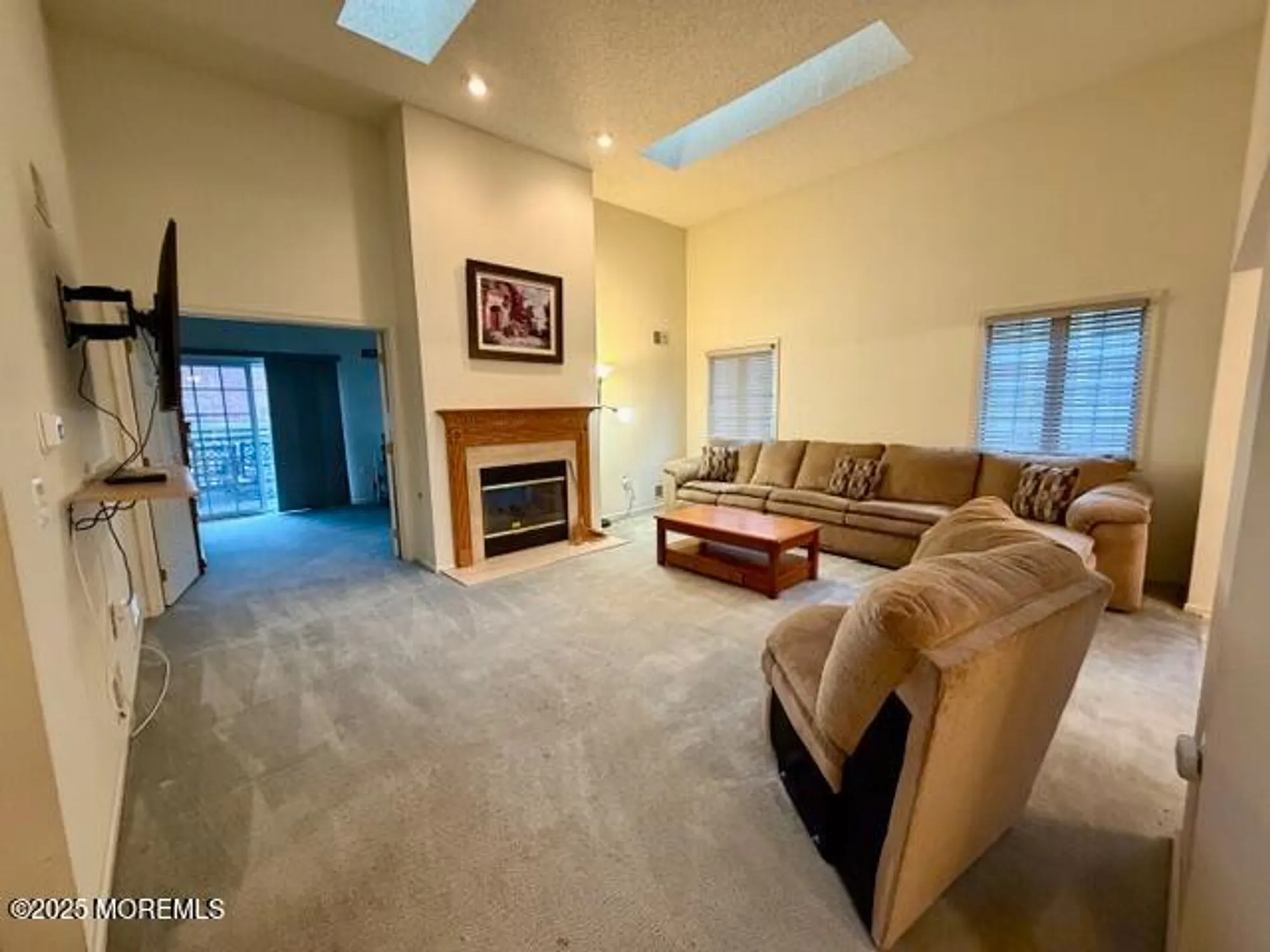 Property Slideshow image 8 of 18 | 2 london dr, Monroe, NJ, 08831