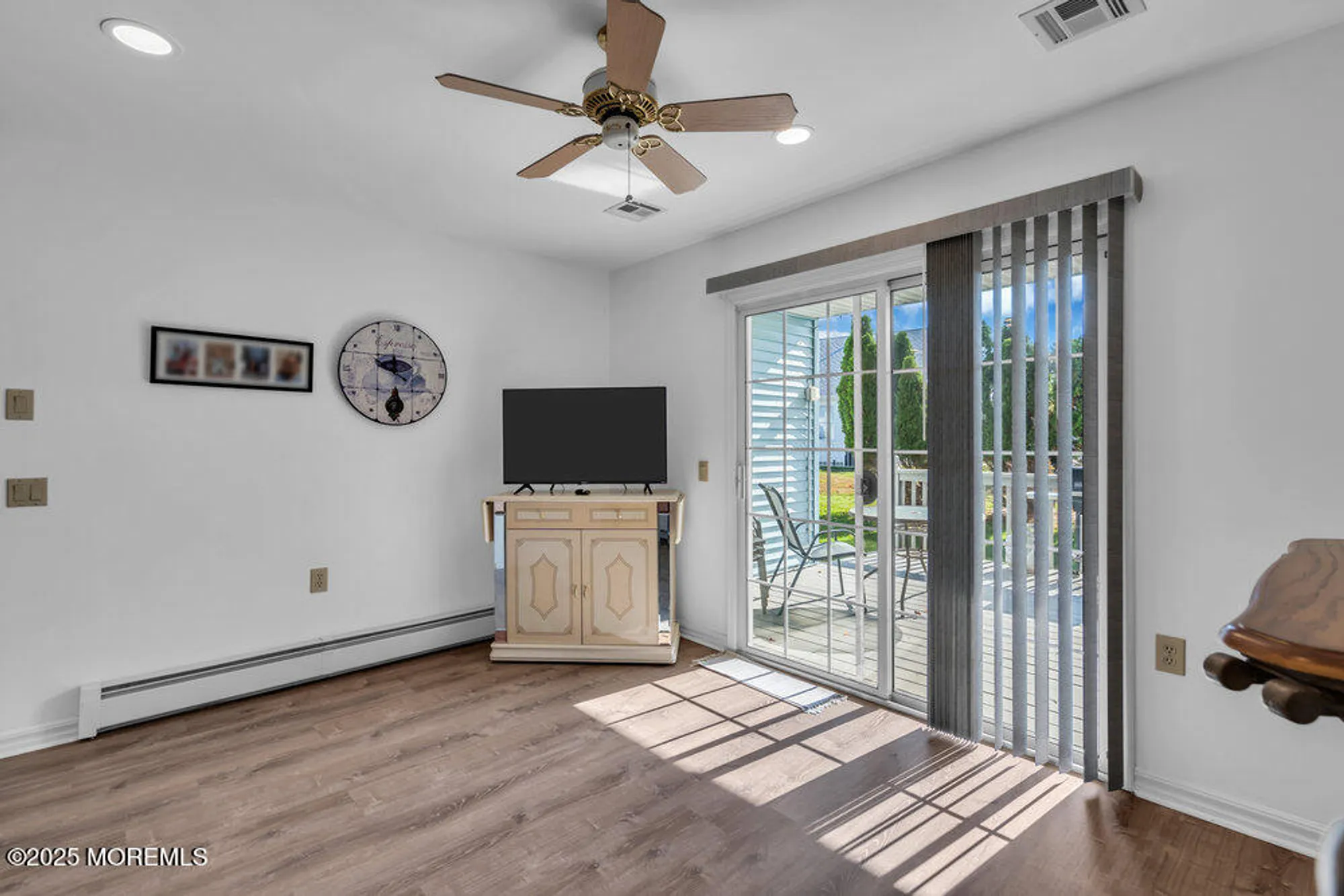 Property Slideshow image 13 of 25 | 170 chesterfield ln, Toms River, NJ, 08757