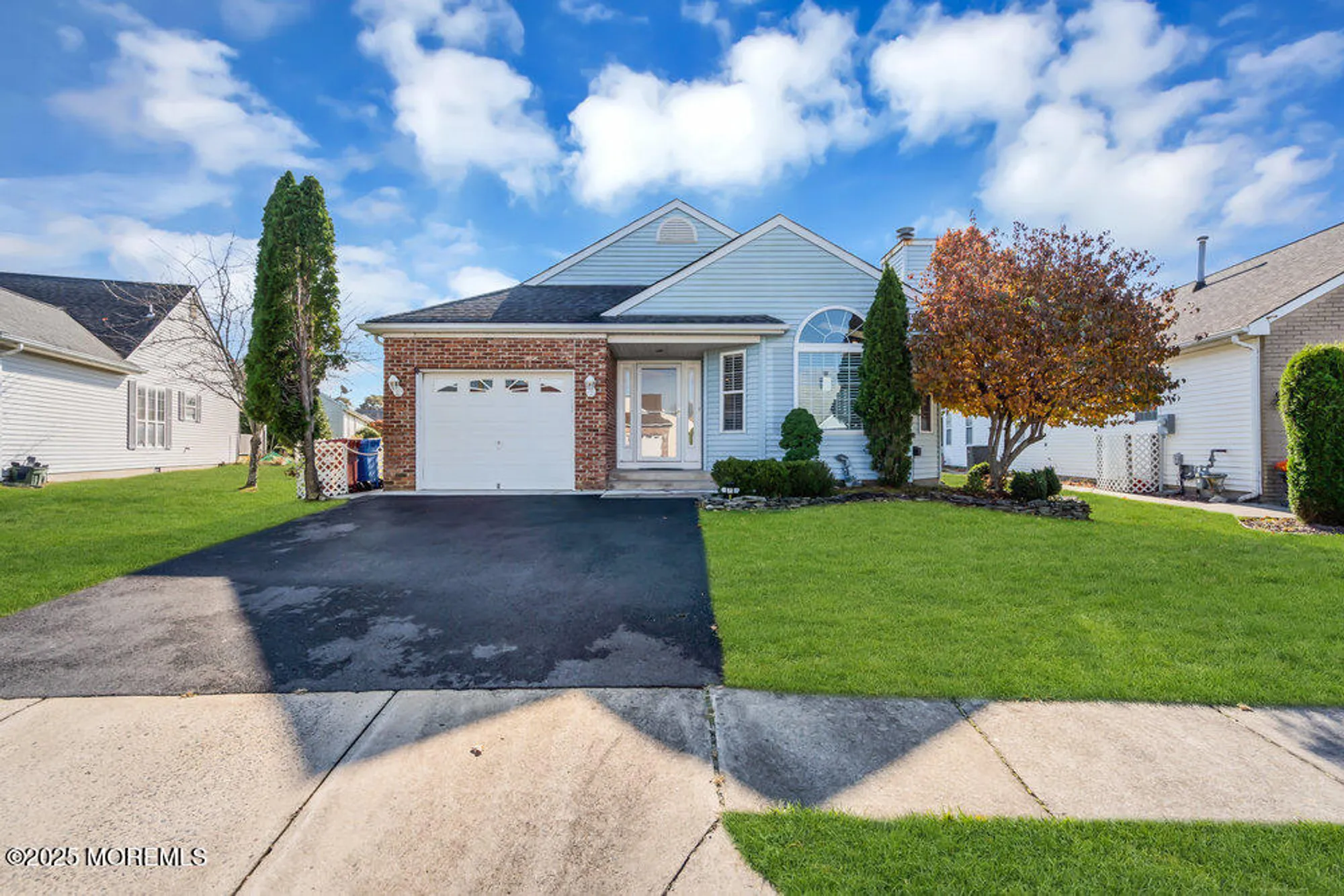 Property Slideshow image 4 of 25 | 170 chesterfield ln, Toms River, NJ, 08757