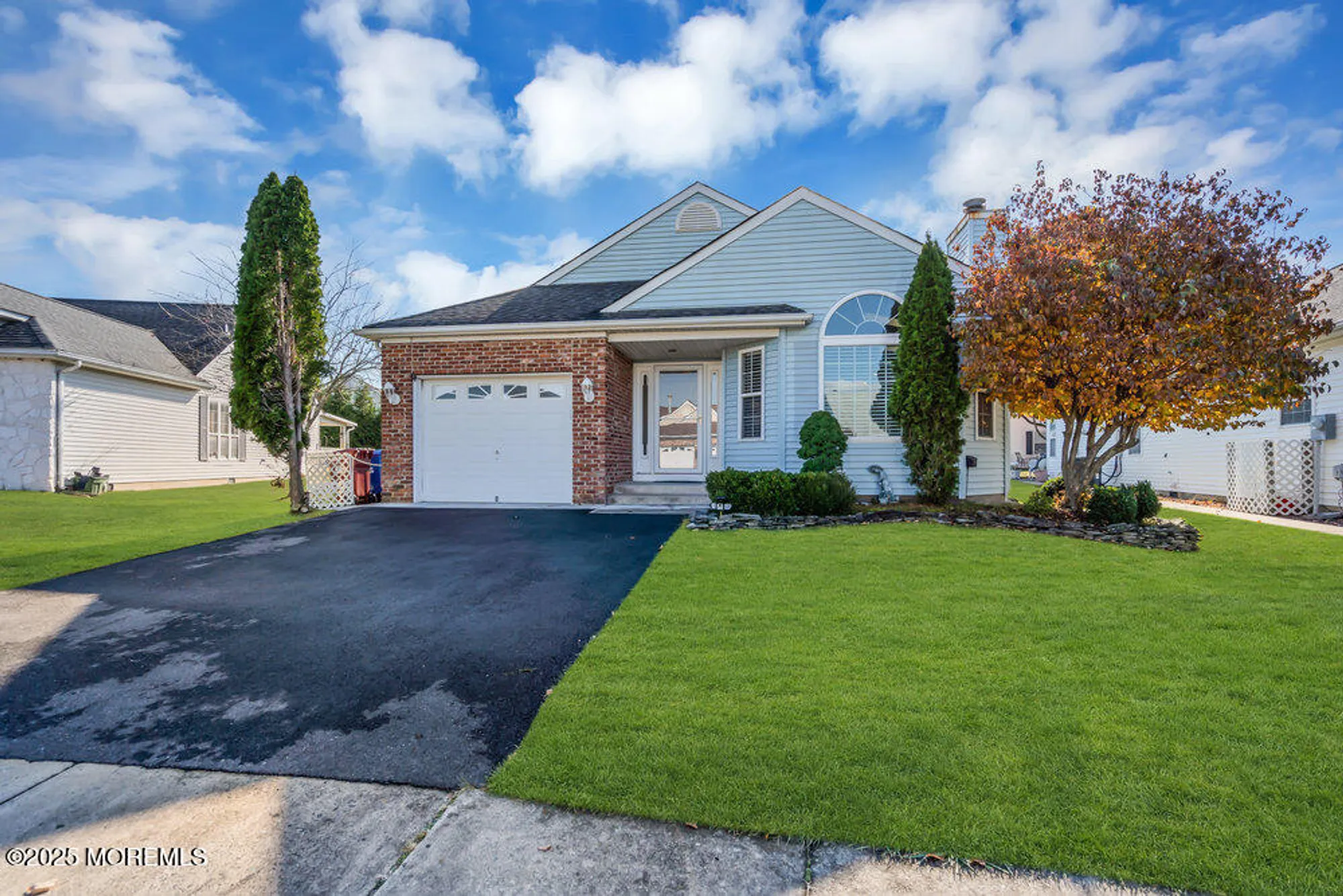 Property Slideshow image 6 of 25 | 170 chesterfield ln, Toms River, NJ, 08757