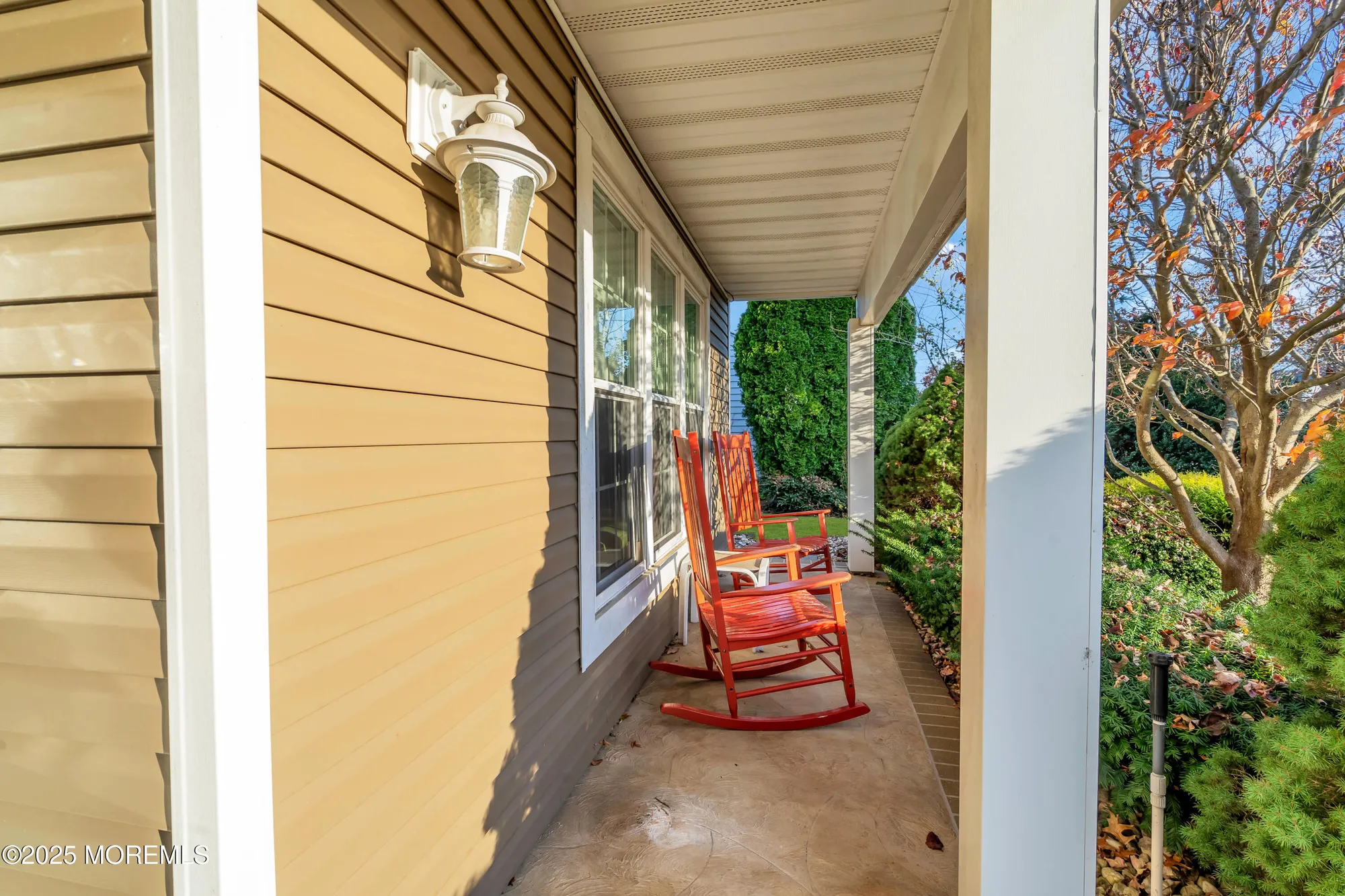 Property Slideshow image 5 of 51 | 2 weybridge pl, Manchester, NJ, 08759