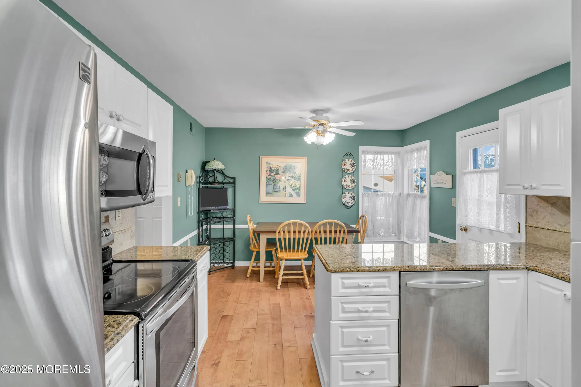 Property Slideshow image 16 of 51 | 2 weybridge pl, Manchester, NJ, 08759