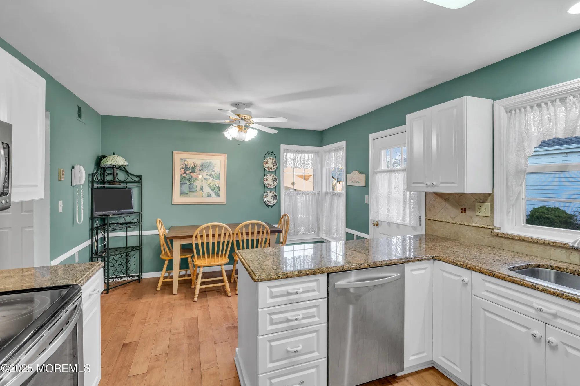 Property Slideshow image 15 of 51 | 2 weybridge pl, Manchester, NJ, 08759