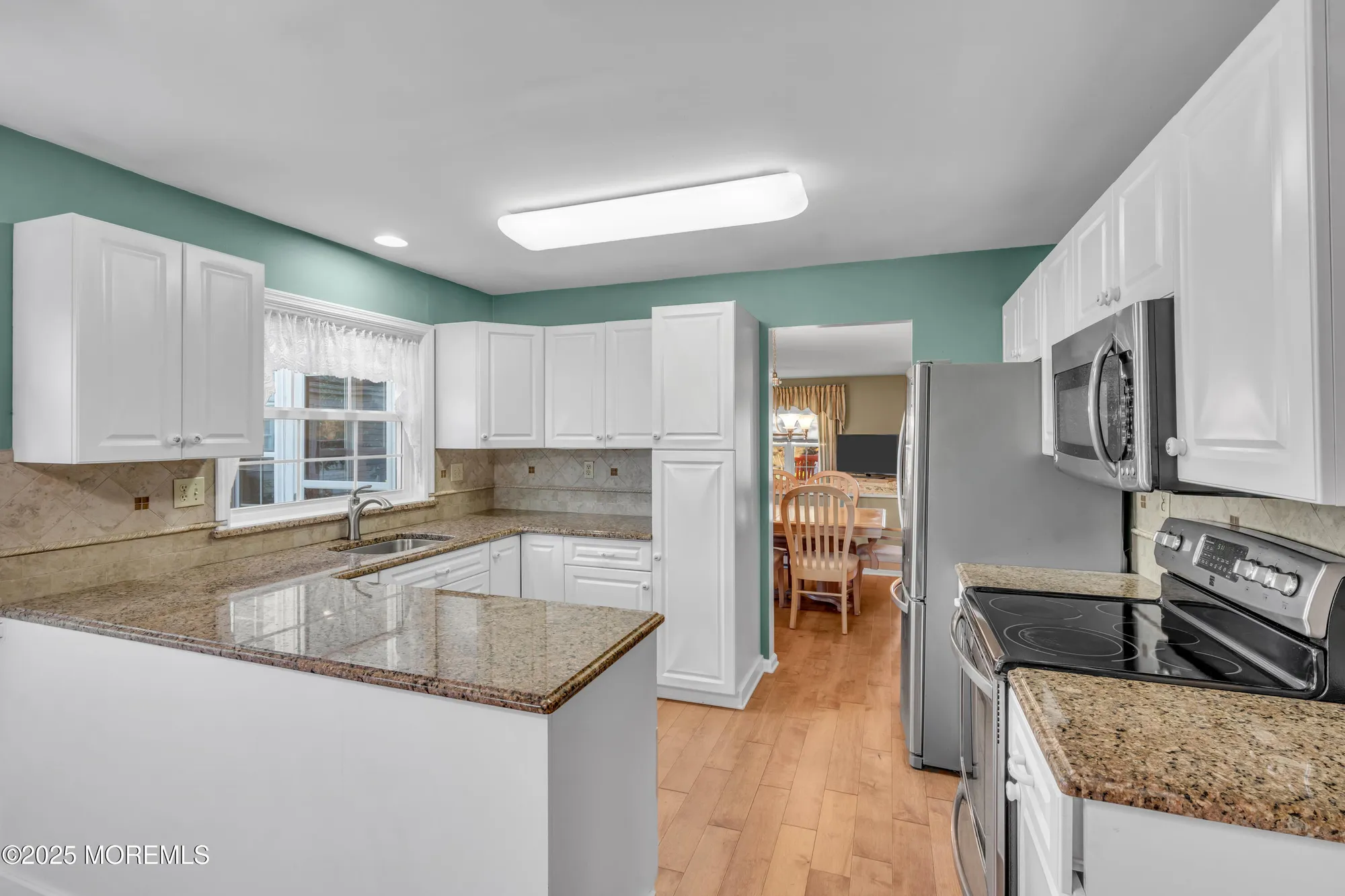 Property Slideshow image 17 of 51 | 2 weybridge pl, Manchester, NJ, 08759