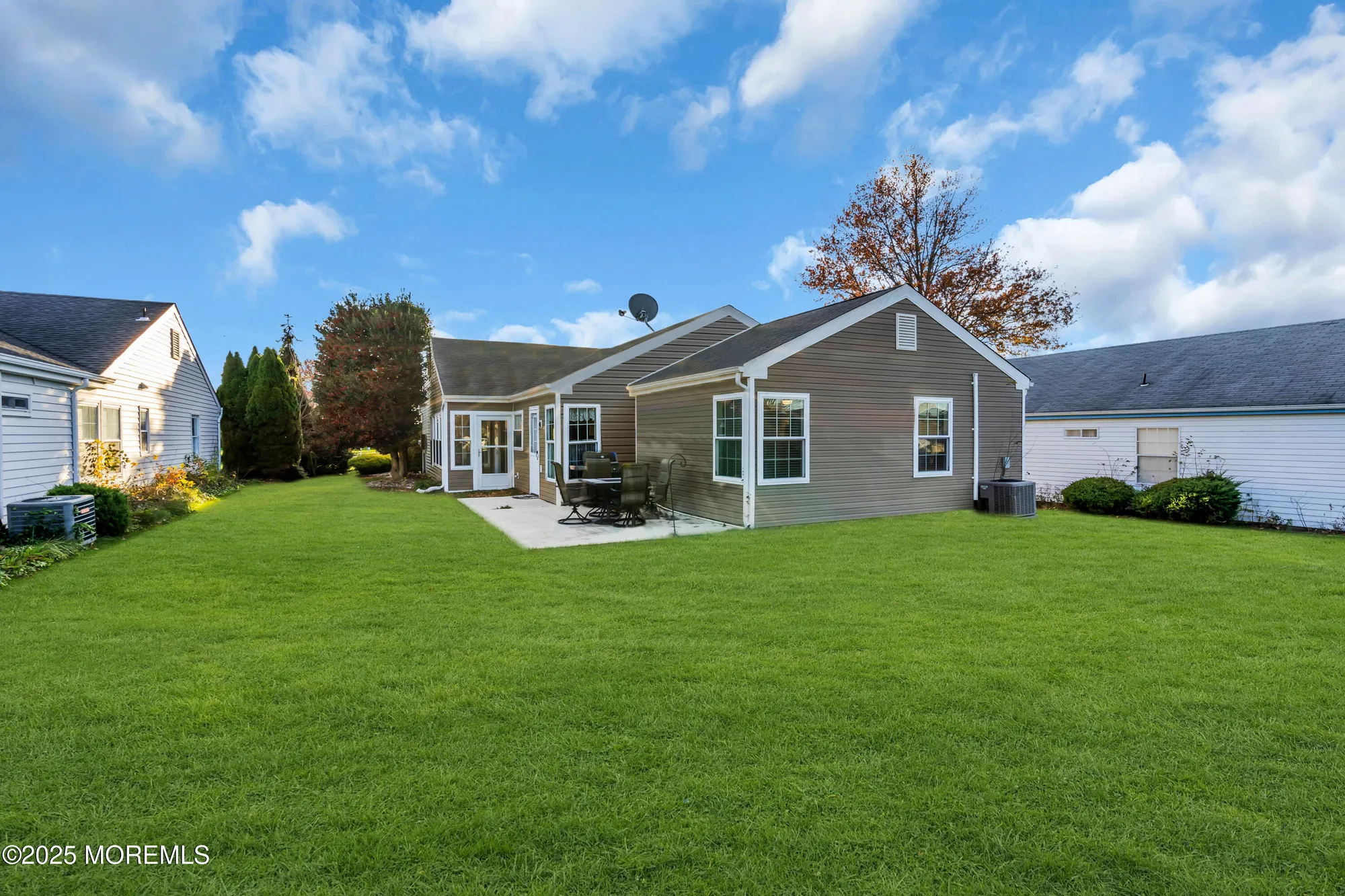 Property Slideshow image 34 of 51 | 2 weybridge pl, Manchester, NJ, 08759