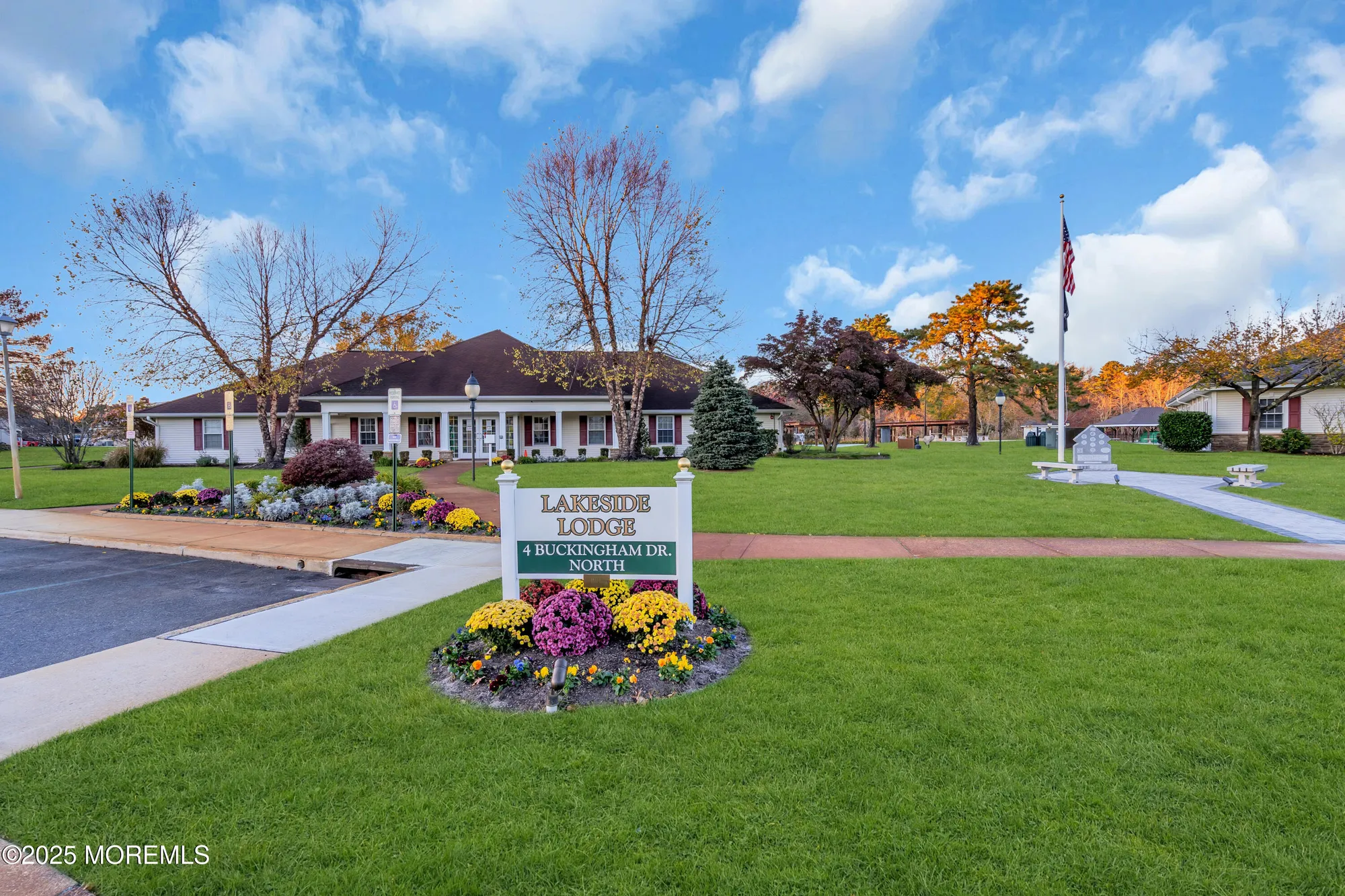 Property Slideshow image 37 of 51 | 2 weybridge pl, Manchester, NJ, 08759