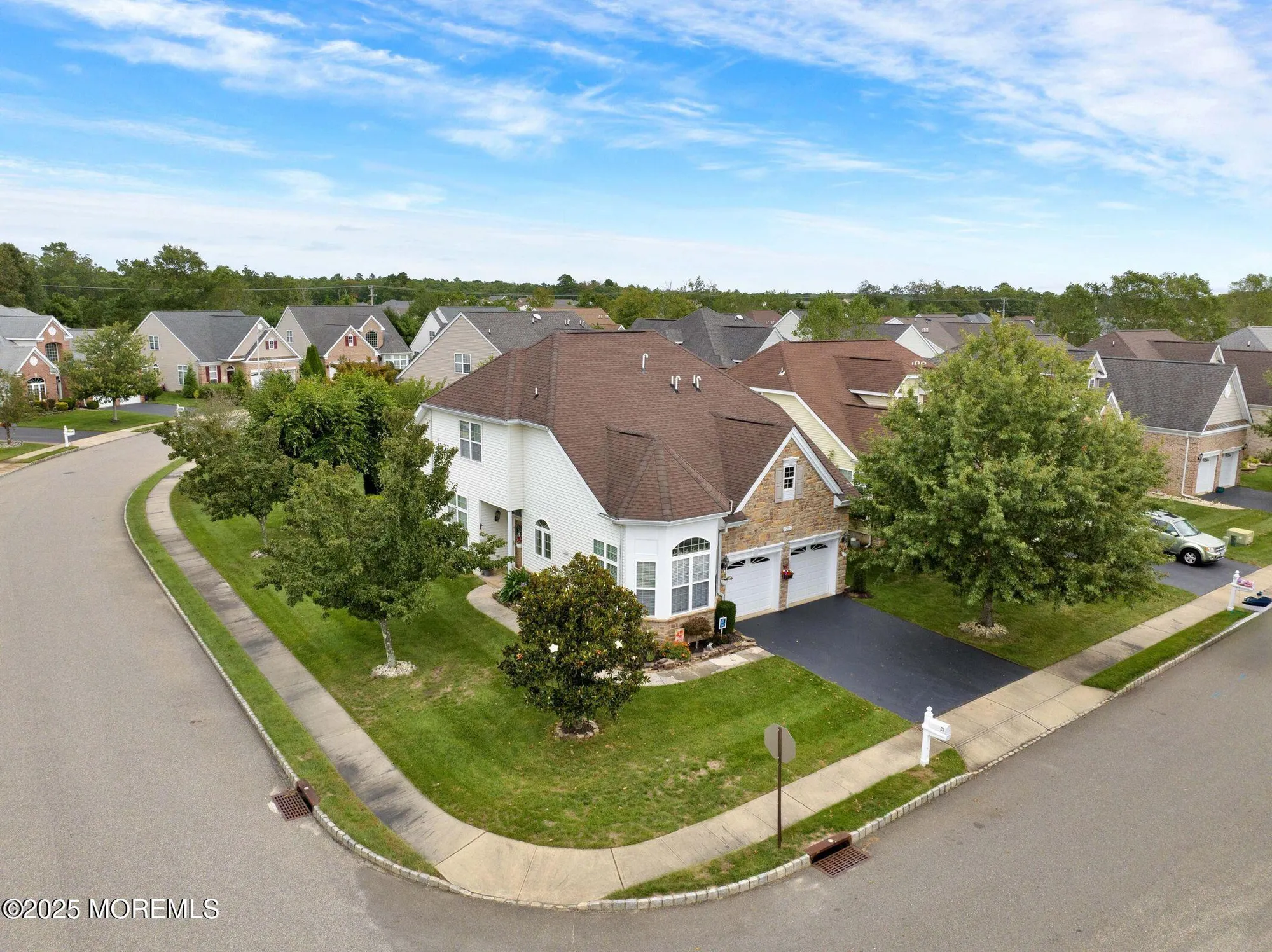 Property Slideshow image 1 of 35 | 21 hingham ln, Barnegat, NJ, 08005