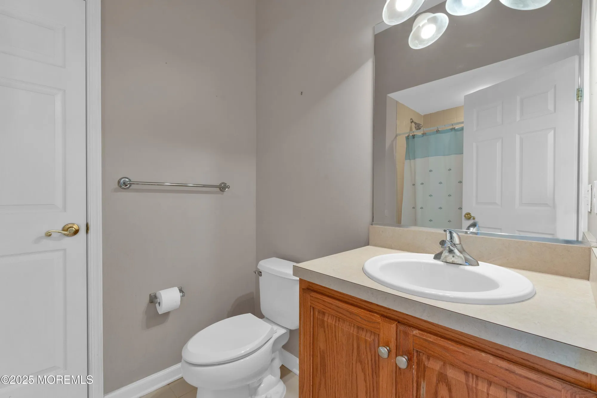 Property Slideshow image 19 of 35 | 21 hingham ln, Barnegat, NJ, 08005