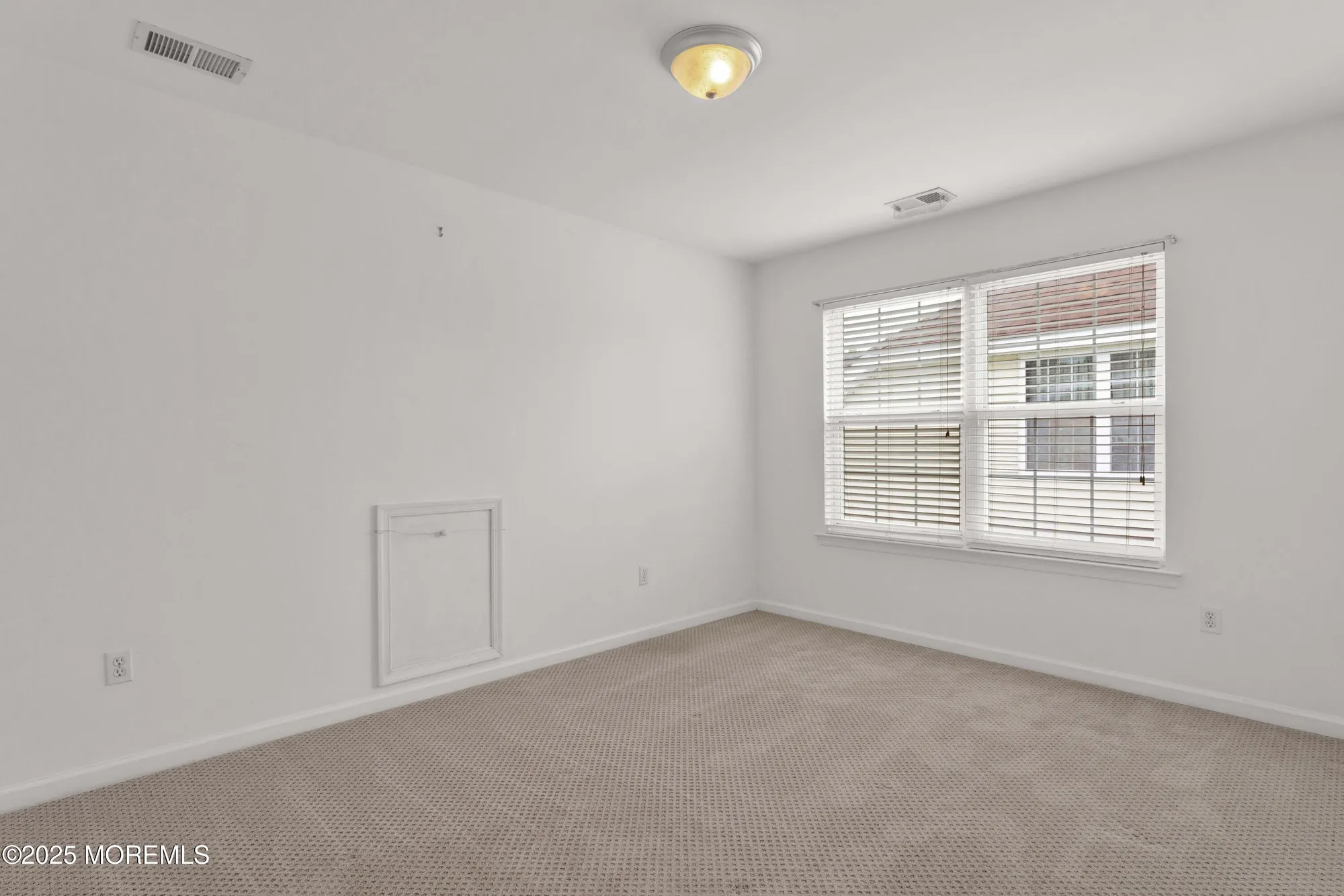 Property Slideshow image 24 of 35 | 21 hingham ln, Barnegat, NJ, 08005