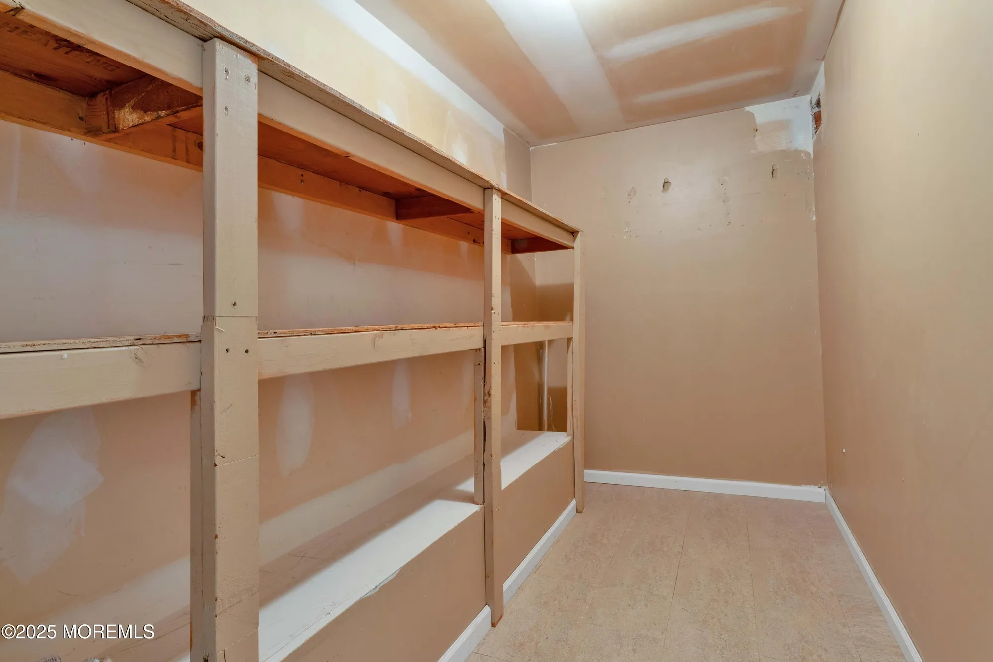 Property Slideshow image 27 of 35 | 21 hingham ln, Barnegat, NJ, 08005