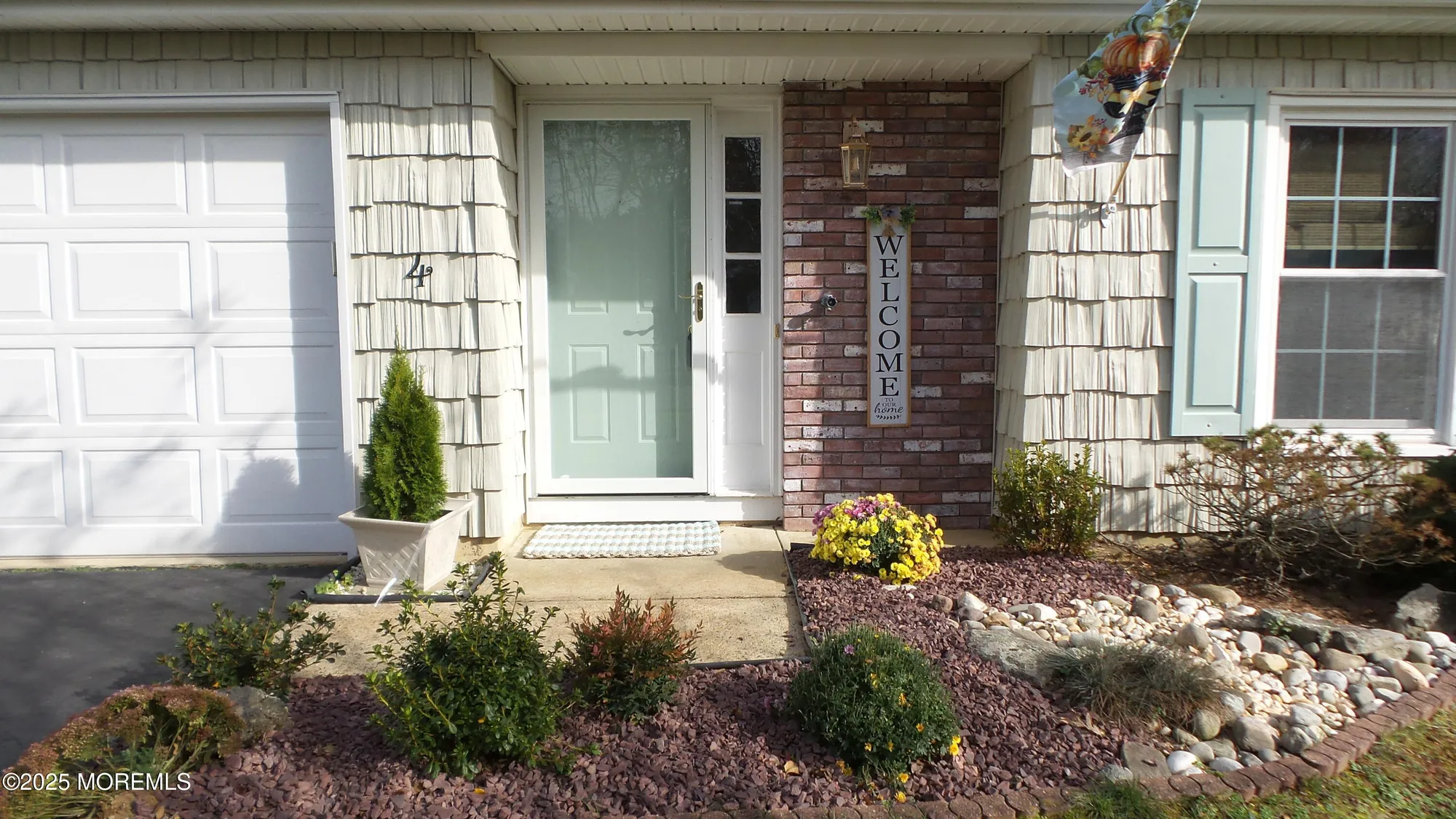 Property Slideshow image 4 of 39 | 4 olympus way, Brick, NJ, 08724