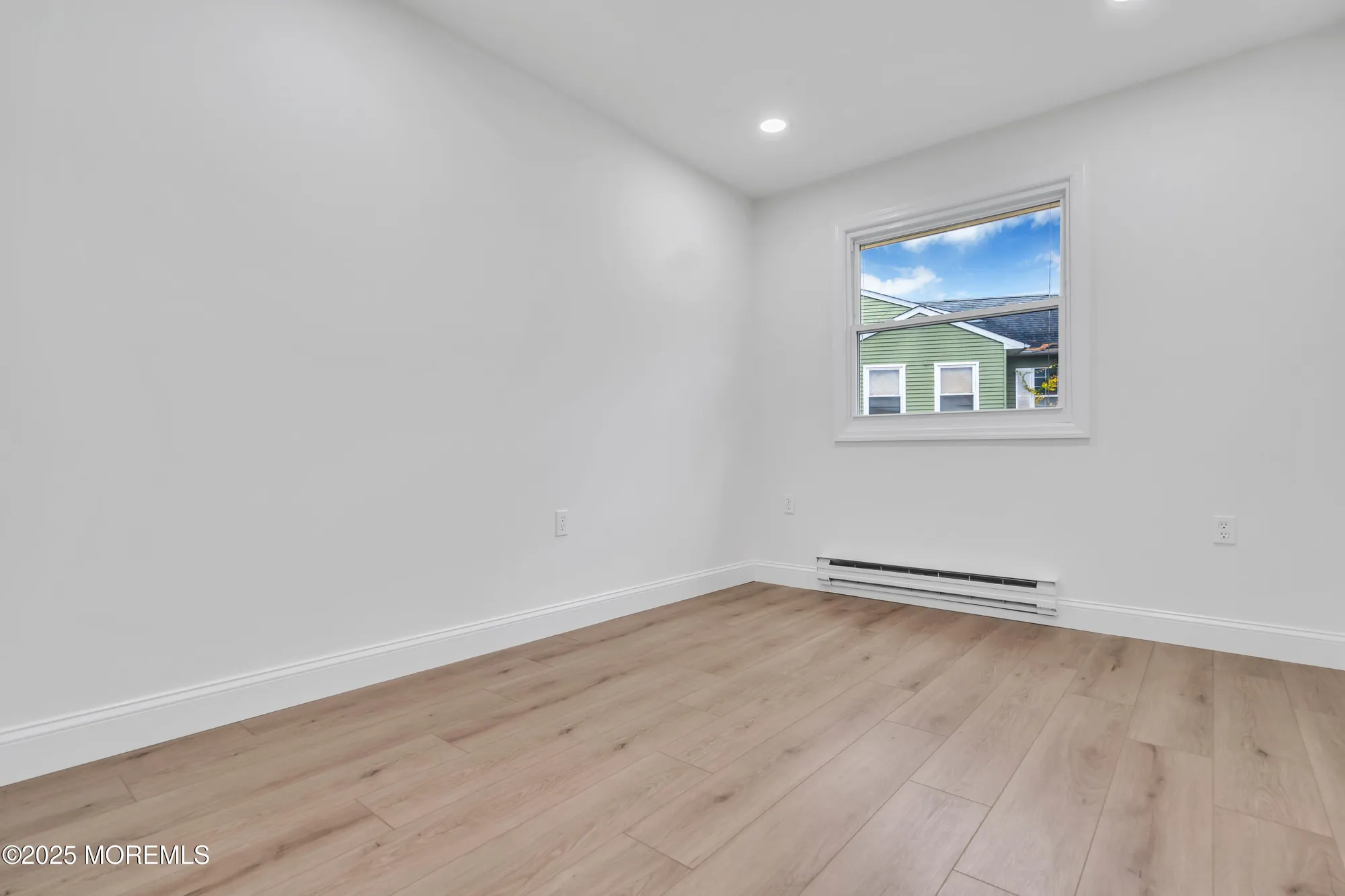 Property Slideshow image 25 of 36 | 1 greenwood ln b, Whiting, NJ, 08759