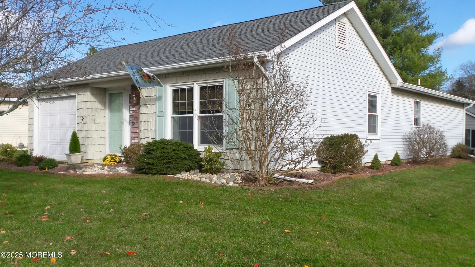 Property Slideshow image 2 of 39 | 4 olympus way, Brick, NJ, 08724