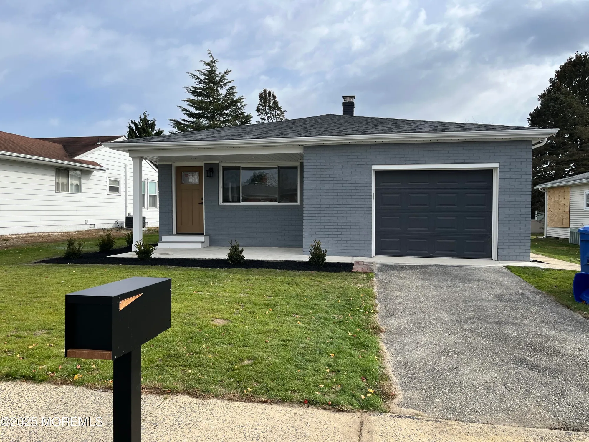 Property Slideshow image 1 of 9 | 7 santa fe ct, Toms River, NJ, 08757