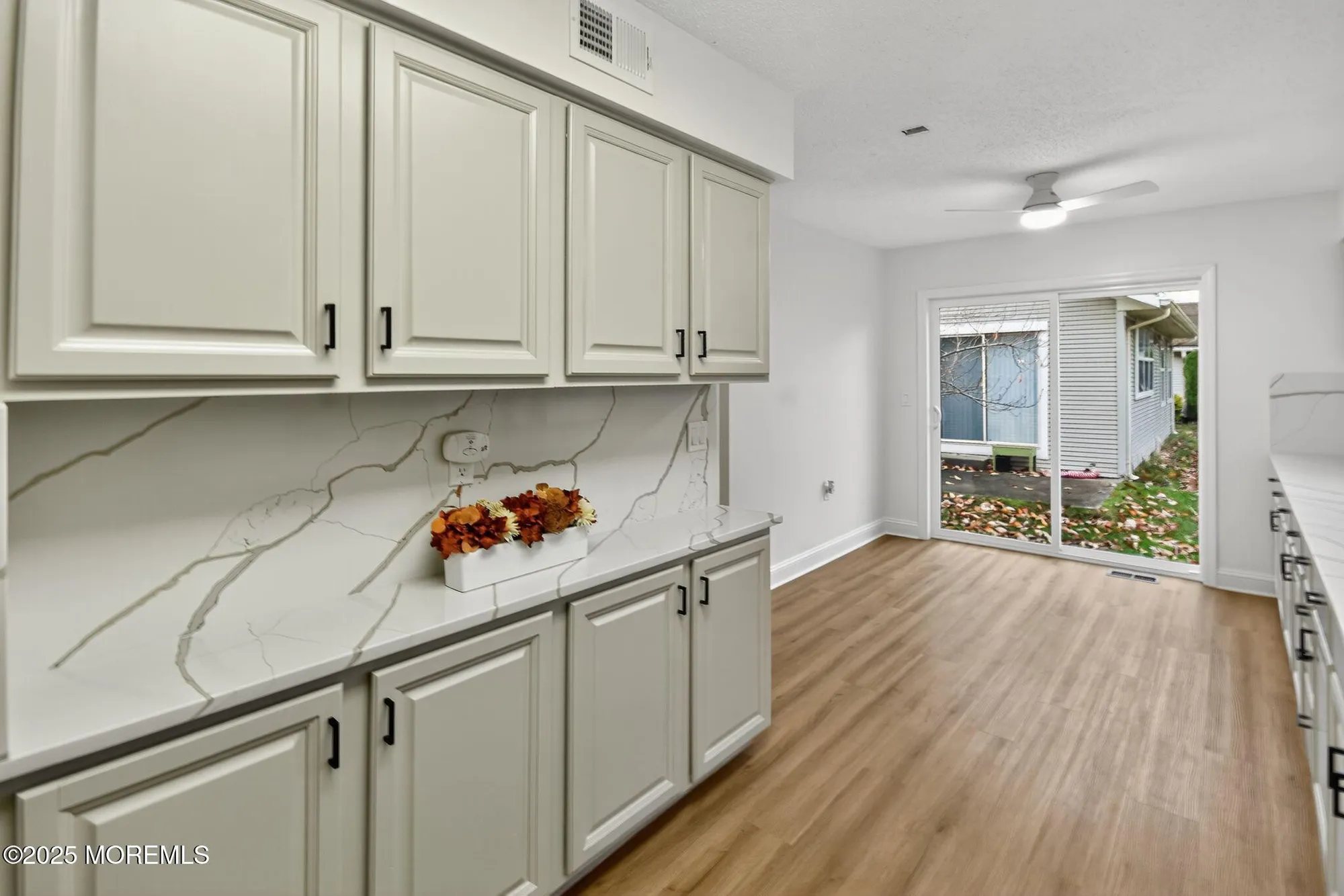 Property Slideshow image 7 of 27 | 2 llewellyn ct, Jackson, NJ, 08527