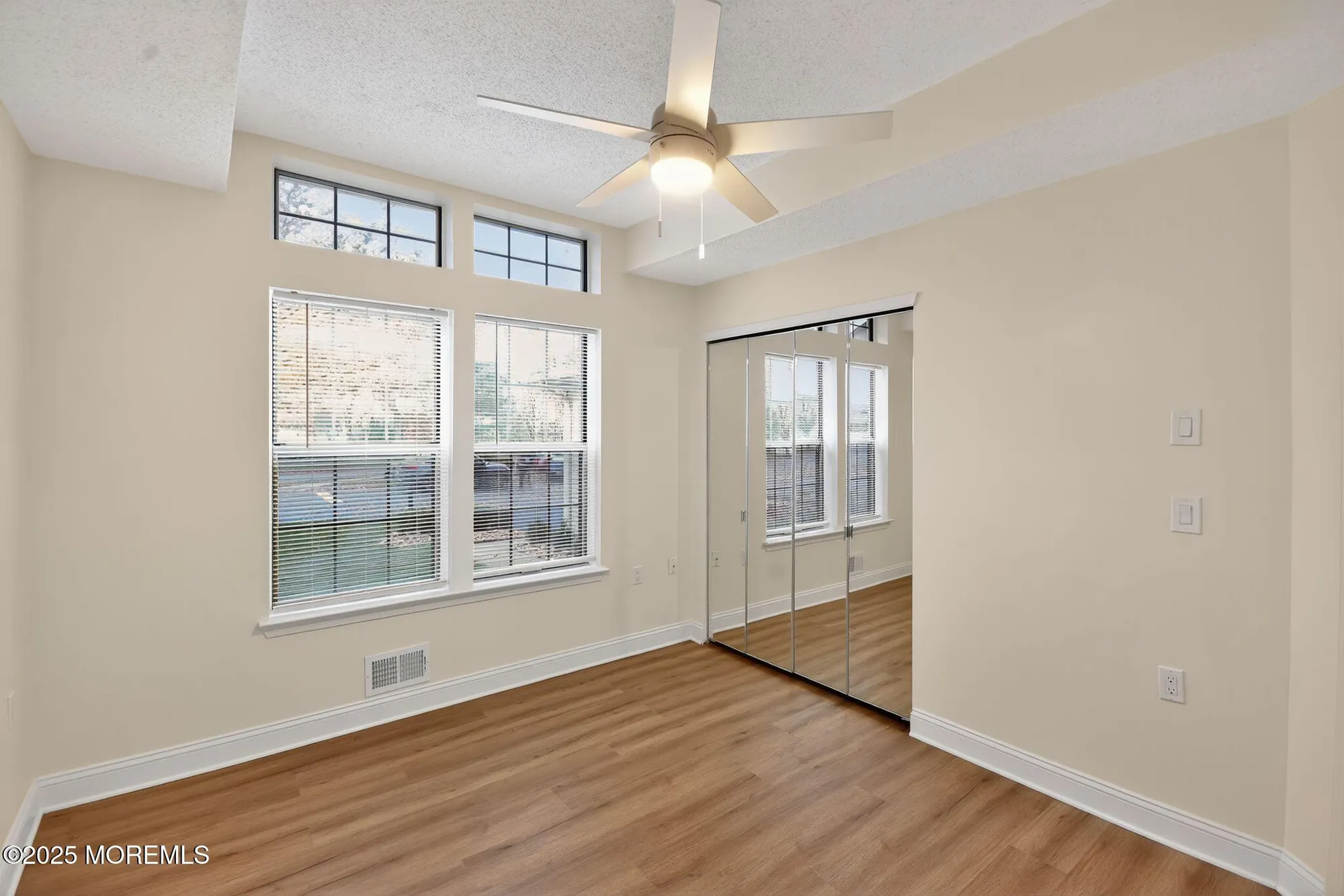 Property Slideshow image 13 of 27 | 2 llewellyn ct, Jackson, NJ, 08527