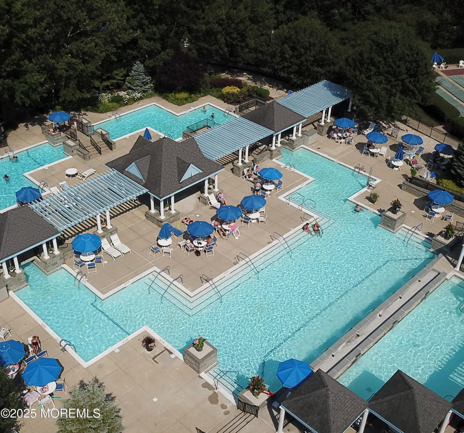 Property Slideshow image 21 of 27 | 2 llewellyn ct, Jackson, NJ, 08527