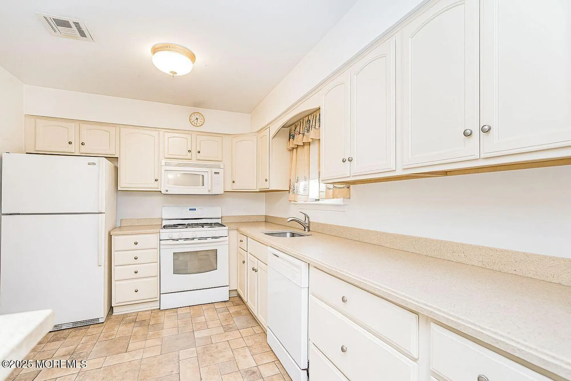 Property Slideshow image 7 of 19 | 55 tony ct, Brick, NJ, 08724