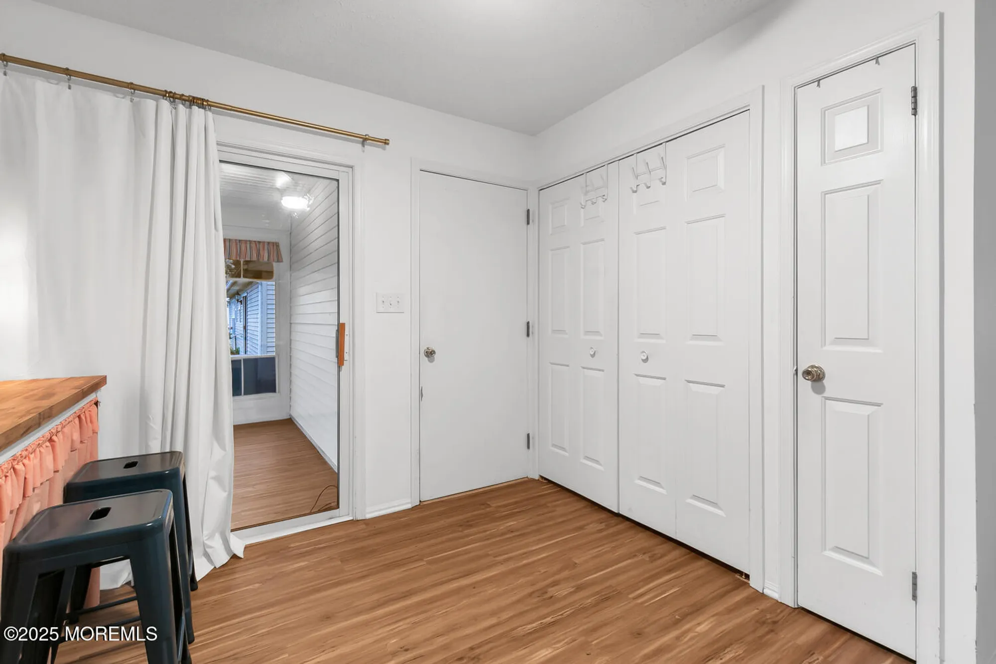 Property Slideshow image 17 of 25 | 53 farnworth close, Freehold, NJ, 07728