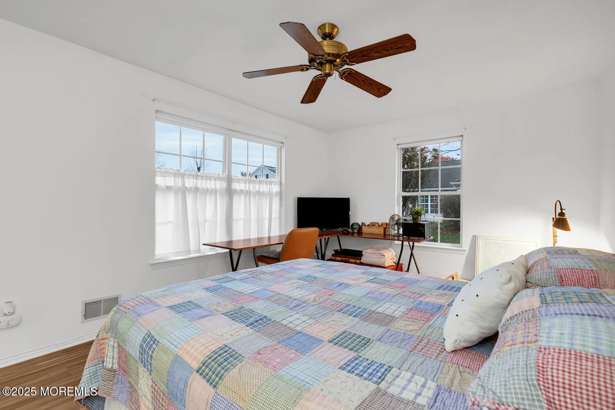 Property Slideshow image 12 of 25 | 53 farnworth close, Freehold, NJ, 07728