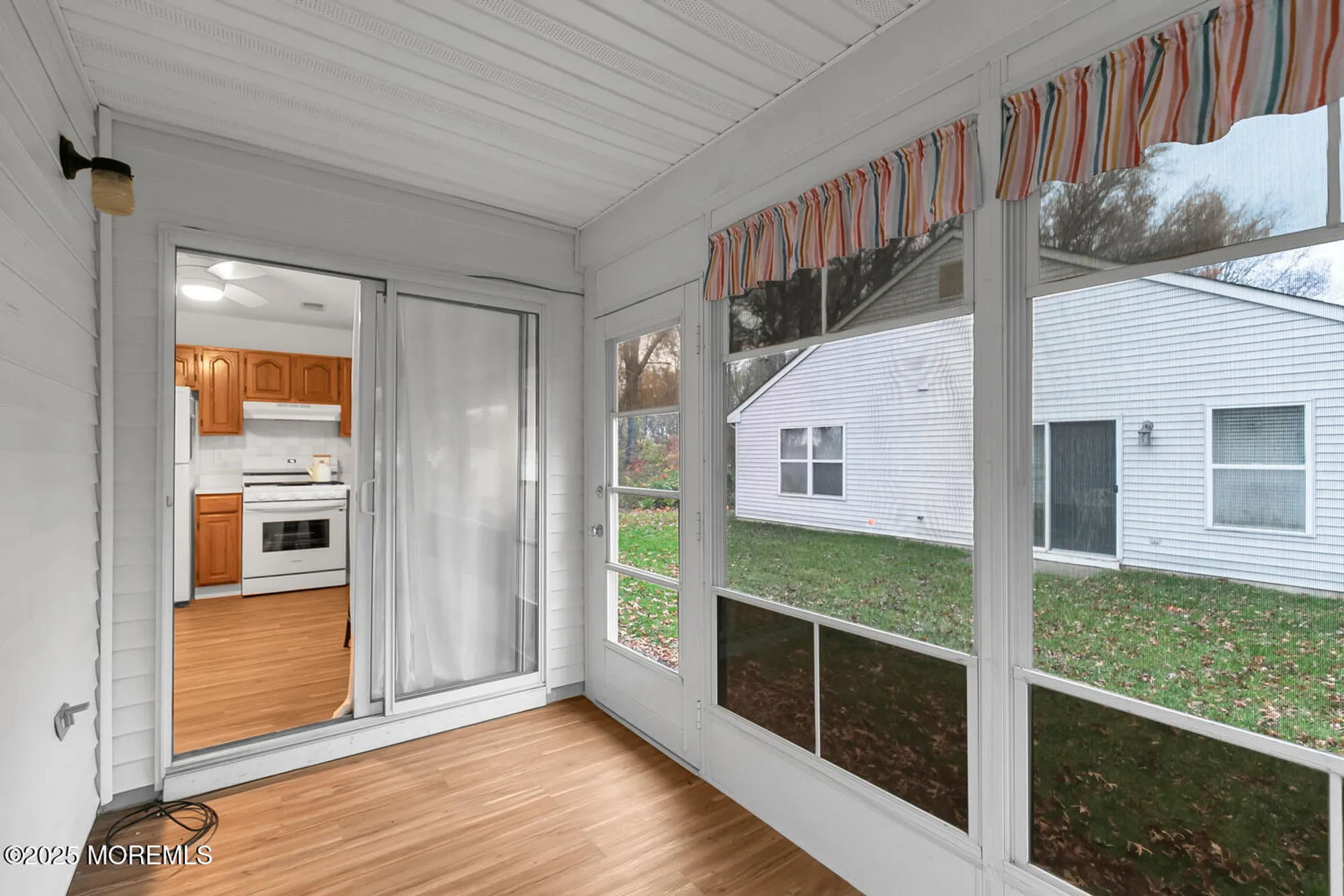Property Slideshow image 18 of 25 | 53 farnworth close, Freehold, NJ, 07728