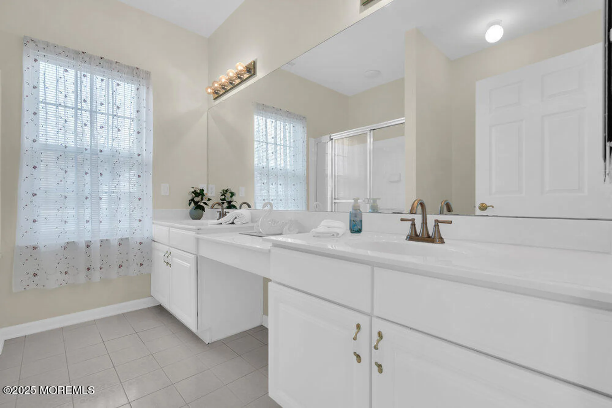 Property Slideshow image 18 of 23 | 40 gabriella cir, Manchester, NJ, 08759