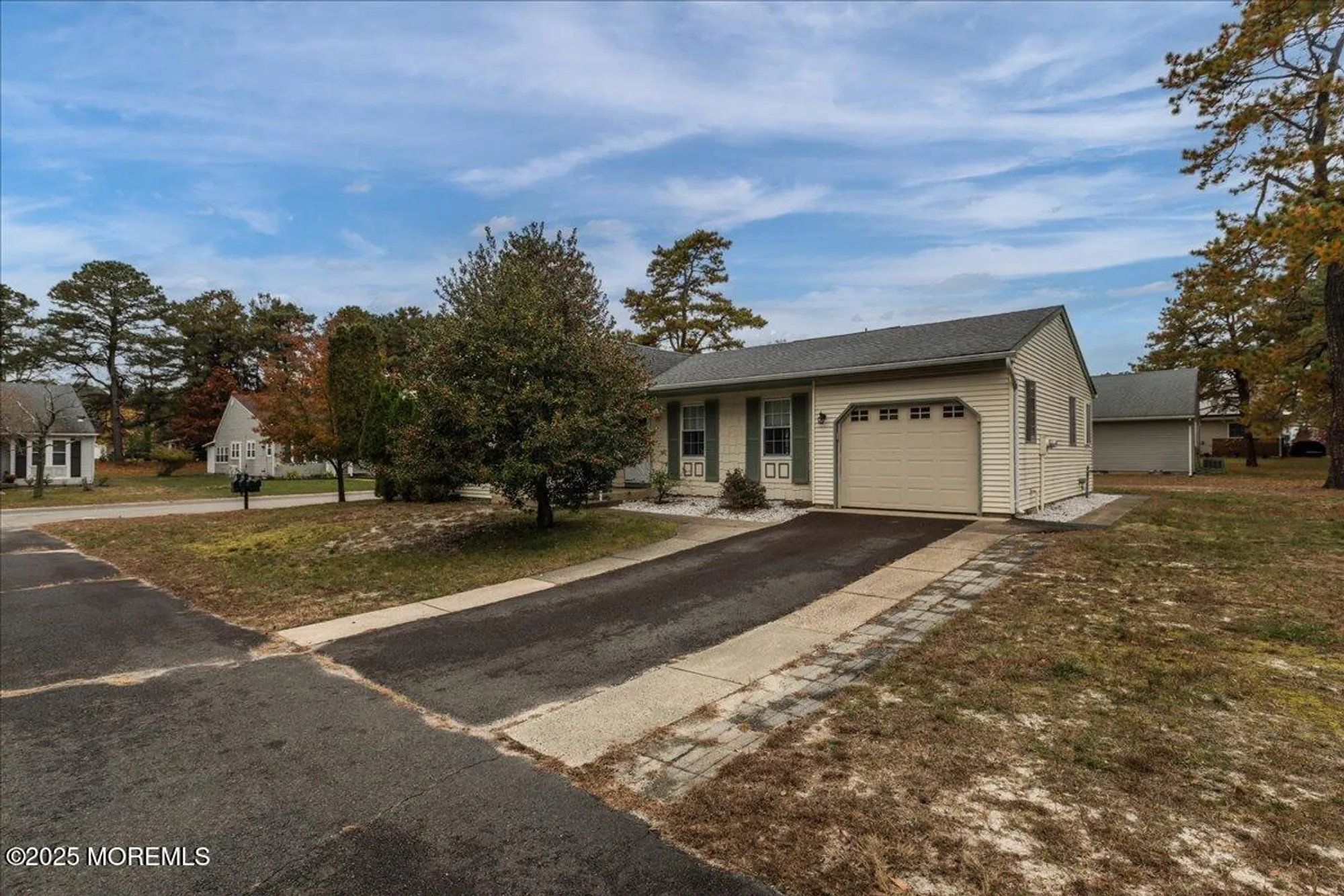 Property Slideshow image 3 of 49 | 36 penwood dr # 55, Whiting, NJ, 08759